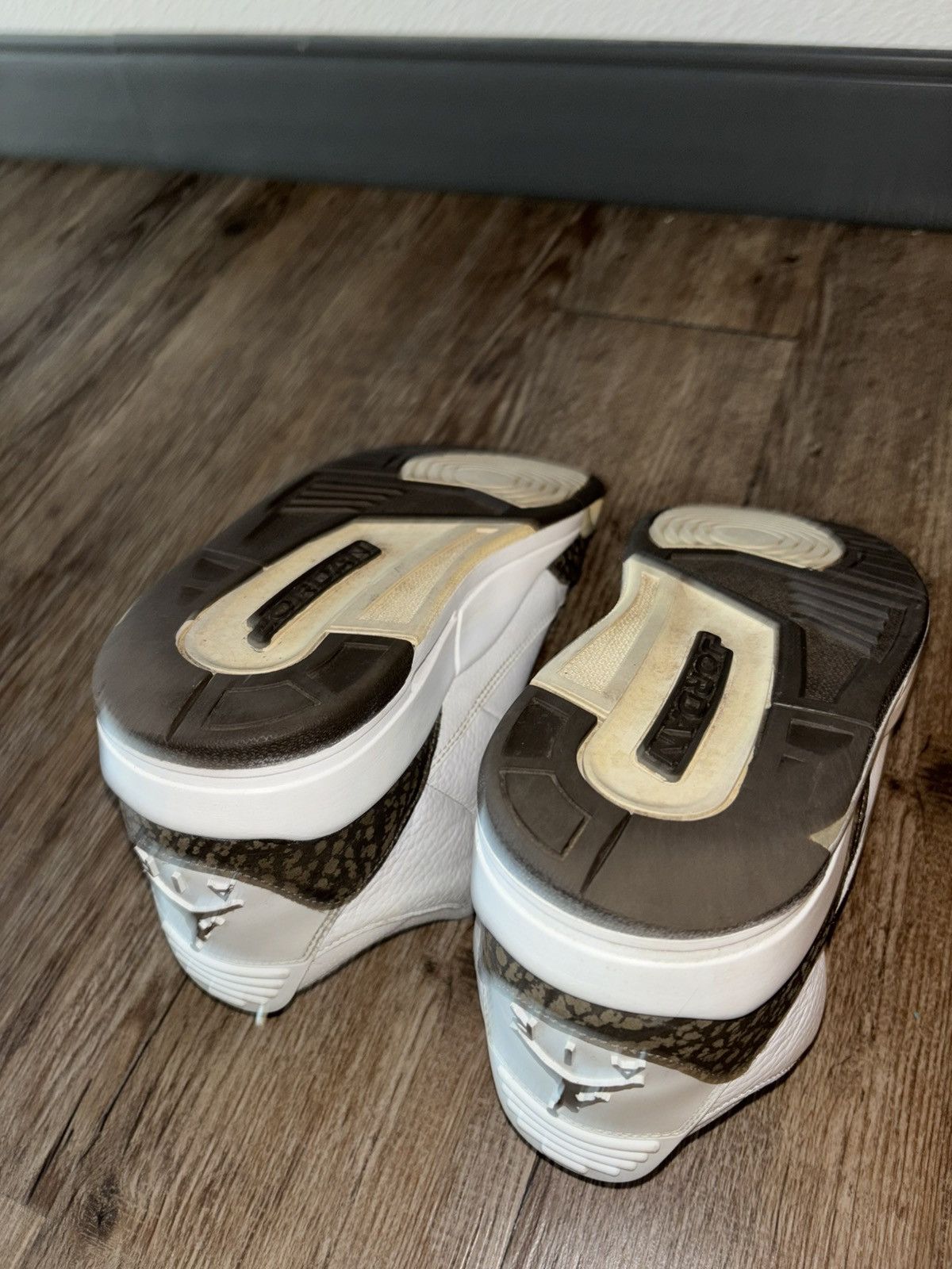 Jordan Brand Jordan 3 Mocha Size US 10 / EU 43 - 5 Thumbnail