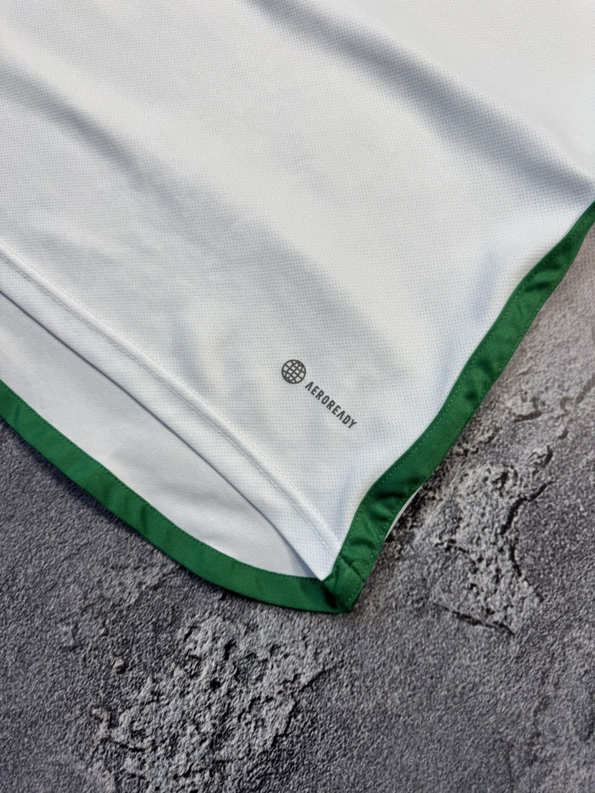 Adidas Wales Away Jersey 2022/23 — Perfect Condition Size US M / EU 48-50 / 2 - 3 Thumbnail