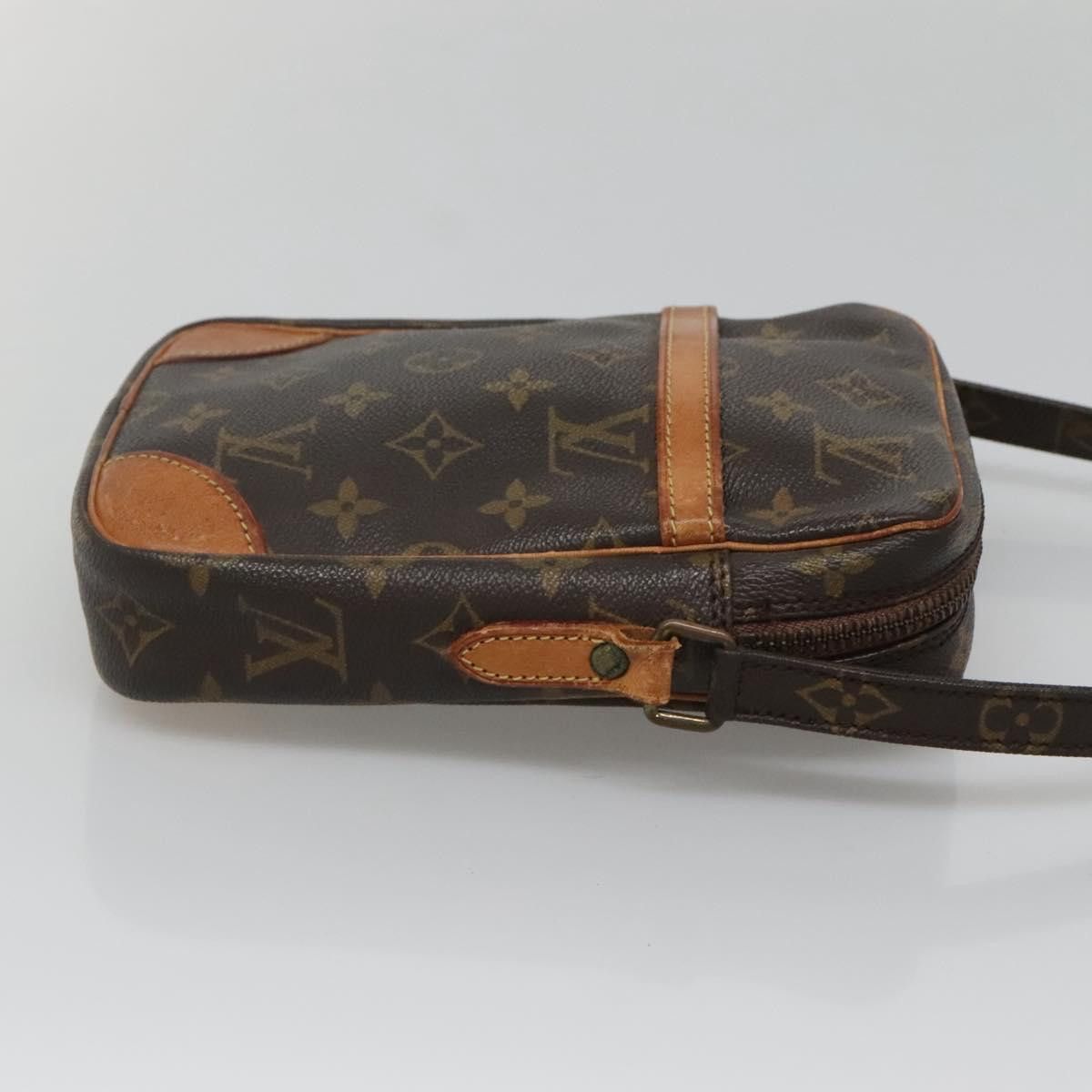 Louis Vuitton LOUIS VUITTON Monogram Danube Shoulder Bag M45266 Size ONE SIZE - 3 Thumbnail