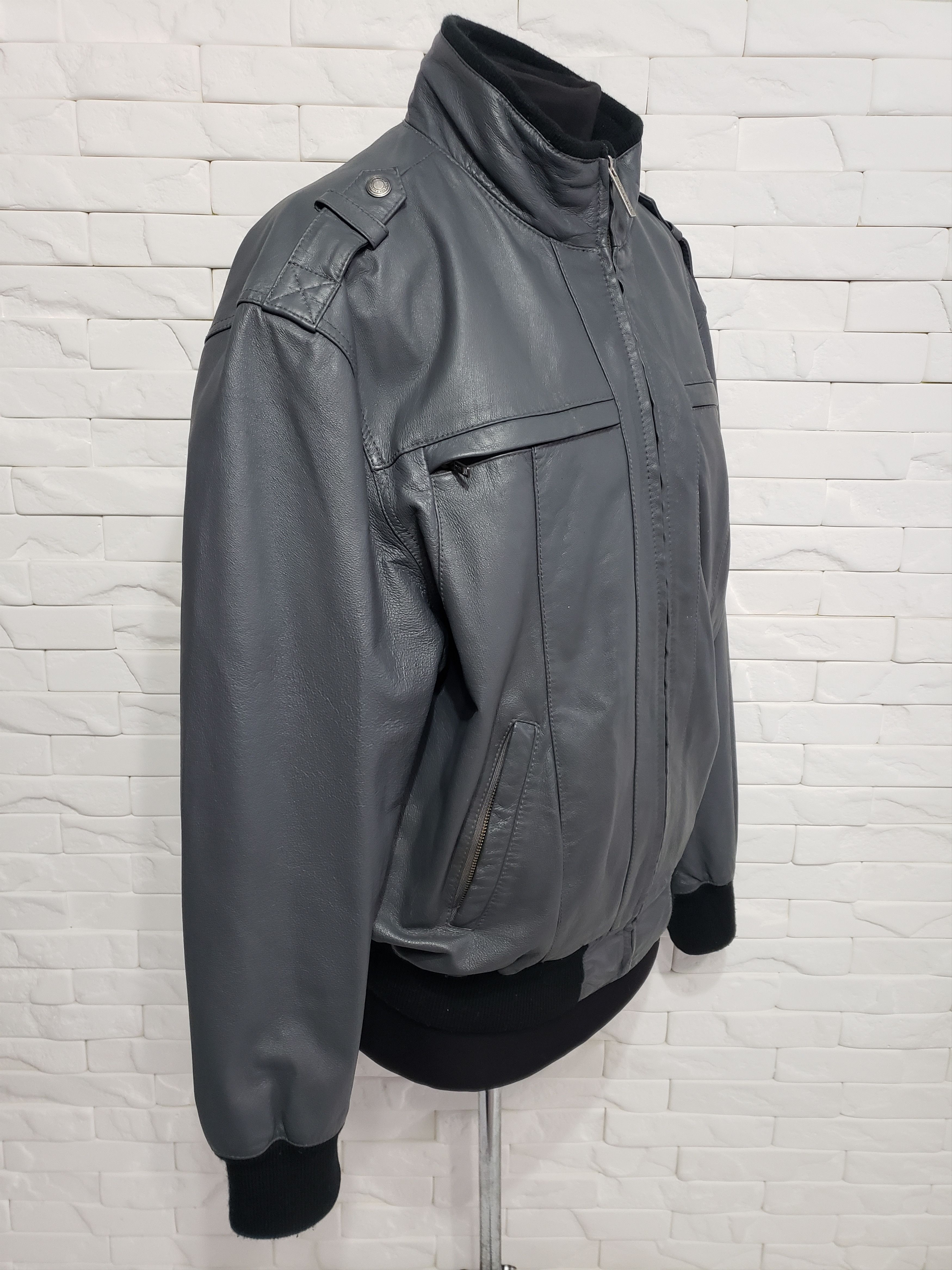 Other Gray leather jacket with a zipper with many pockets. Size US L / EU 52-54 / 3 - 3 Thumbnail