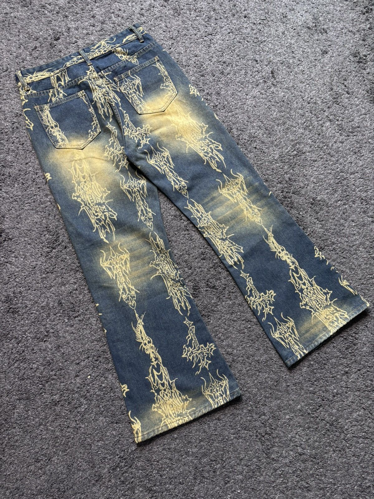 Vintage Vintage streetwear very rare art blue yellow flared jeans Size US 31 - 18 Thumbnail