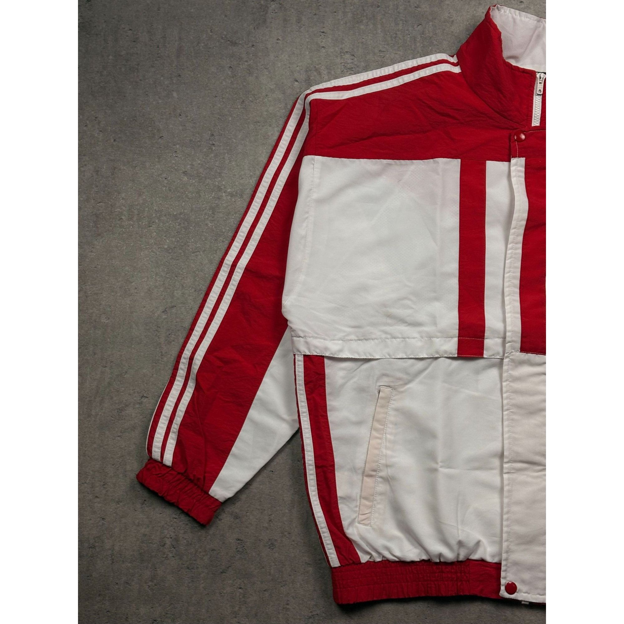 Adidas Adidas Red & White Vintage Taekwondo Jacket With Bold Stripe Size US L / EU 52-54 / 3 - 15 Thumbnail