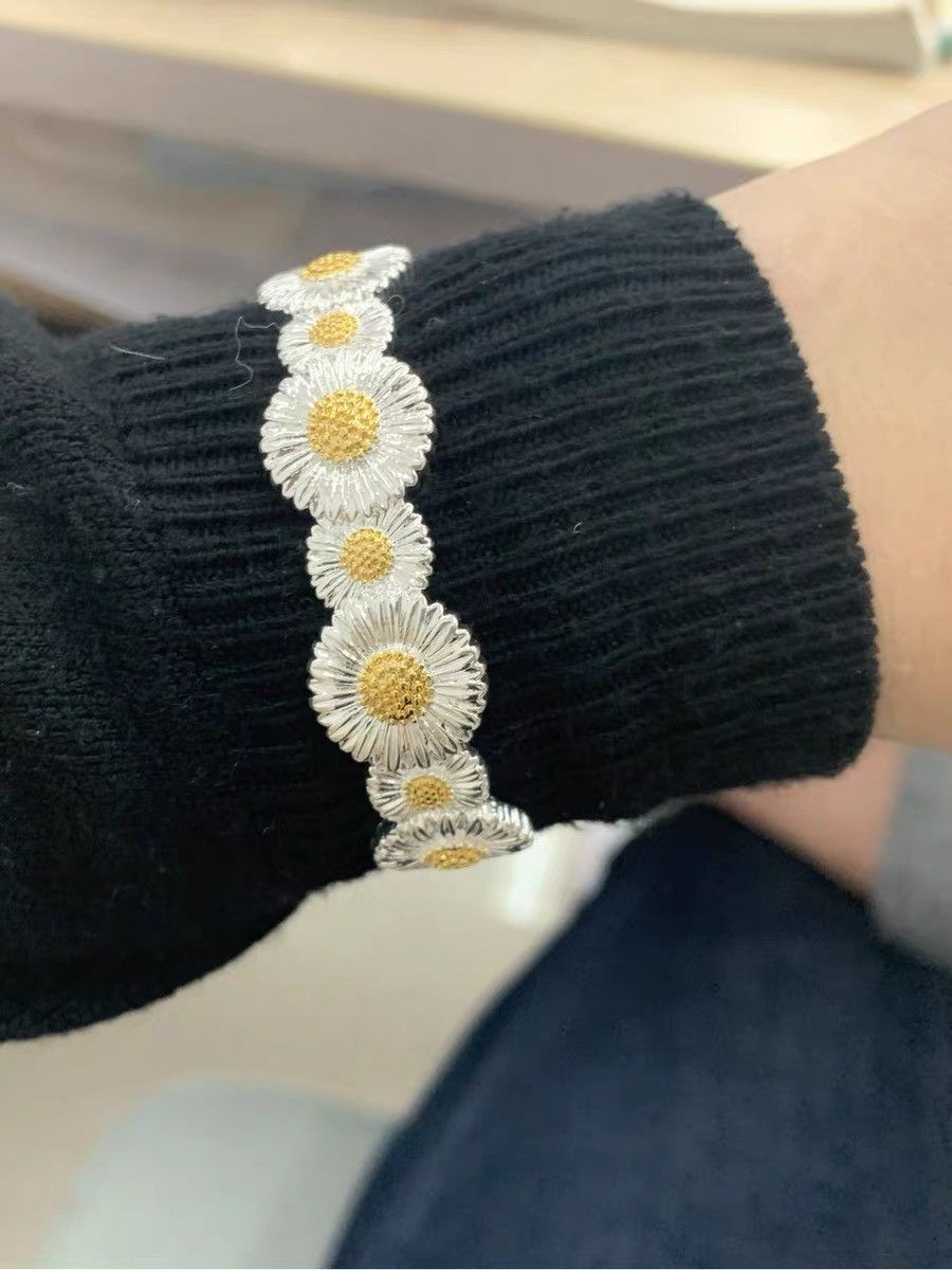 Other Dainty Daisy Cuff Bracelet Size ONE SIZE - 2 Thumbnail