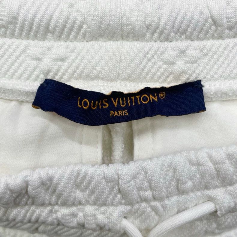 Louis Vuitton Louis Vuitton size xs Dark full print white pants Size US 28 / EU 44 - 6 Thumbnail
