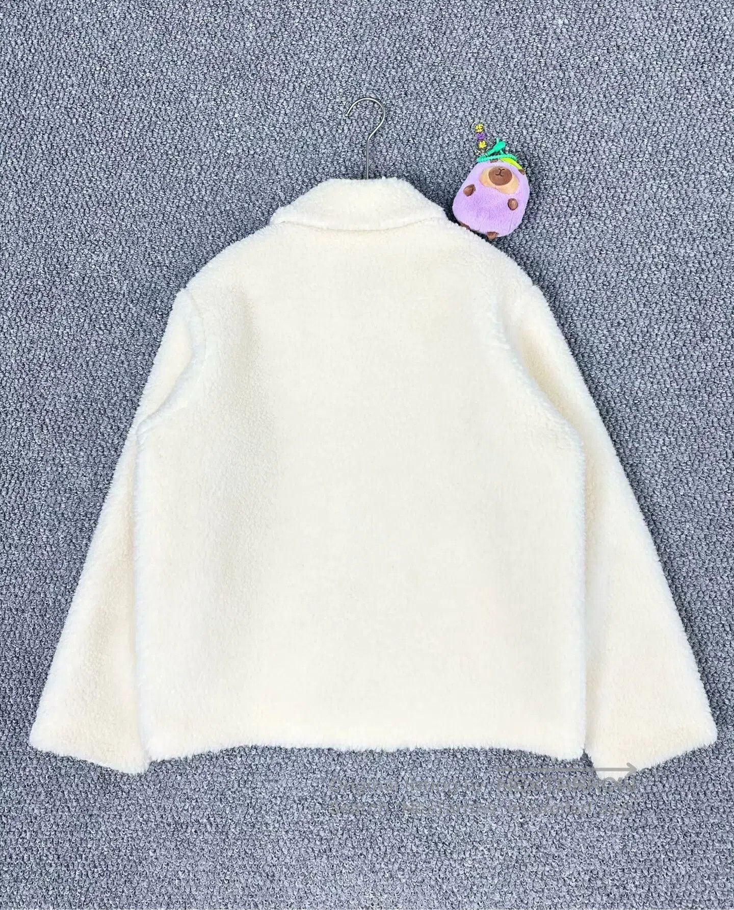 Burberry Burberry Beige Teddy Fleece Letter Logo Jacket| Size XS / US 0-2 / IT 36-38 - 2 Thumbnail