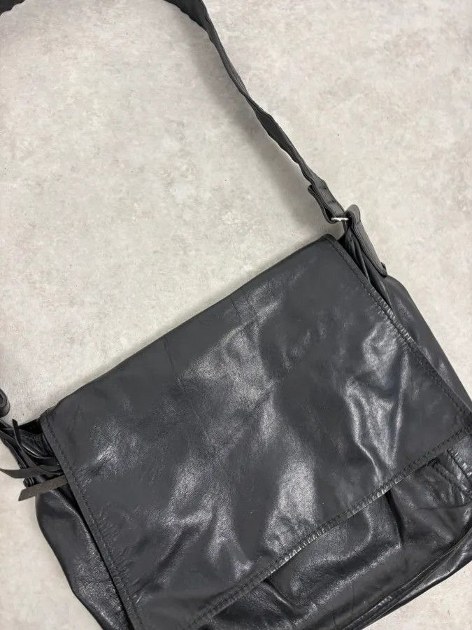 Miu Miu 1990s Miu Miu Black Minimalist Leather Messenger Bag Size ONE SIZE - 5 Thumbnail