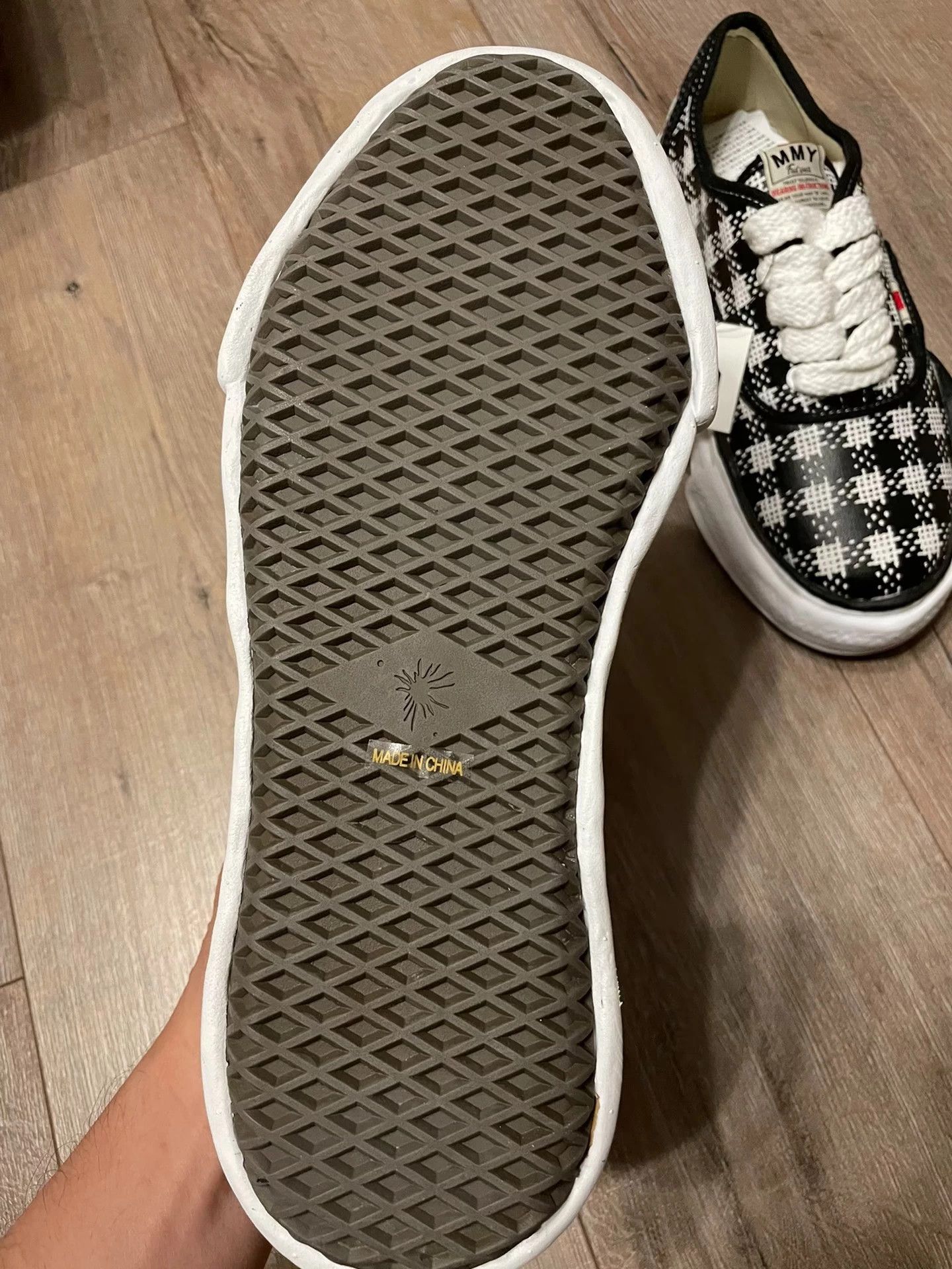 MMY 43 EU Isetan exclusive new rare sneakers no box