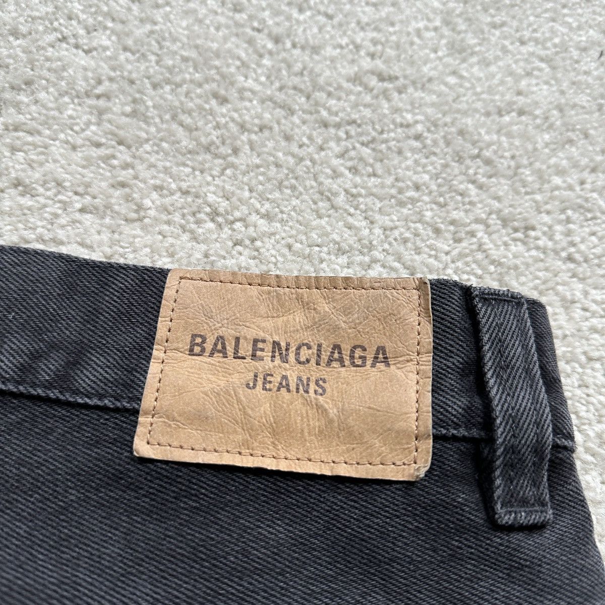Balenciaga FW22 LOST TAPES SOFT JAPANESE FLARED DENIM Size US 32 / EU 48 - 8 Thumbnail