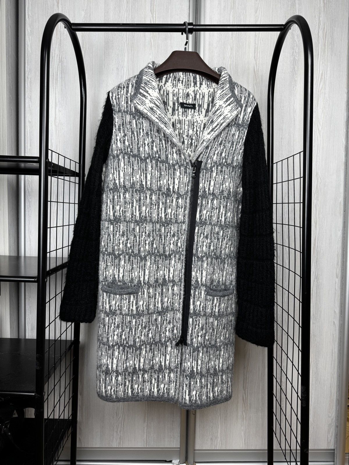 MAX&Co. Max&Co Max Mara long knitted coat cardigan coatigan size M Size M / US 6-8 / IT 42-44 - 1 Thumbnail
