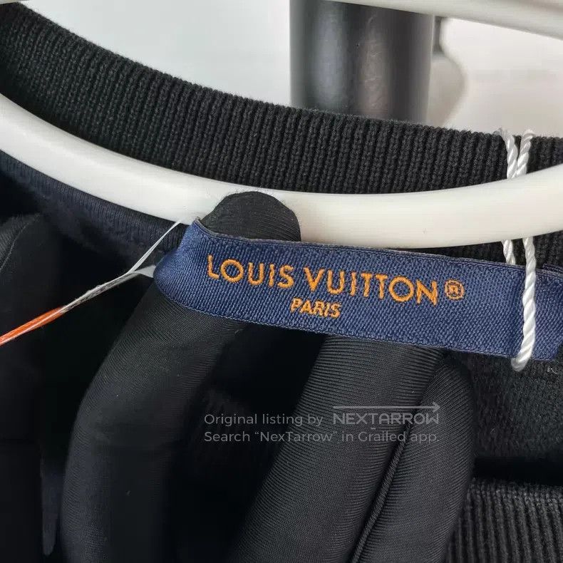 Louis Vuitton Louis Vuitton Black chest classic dark print full print po Size US M / EU 48-50 / 2 - 5 Thumbnail