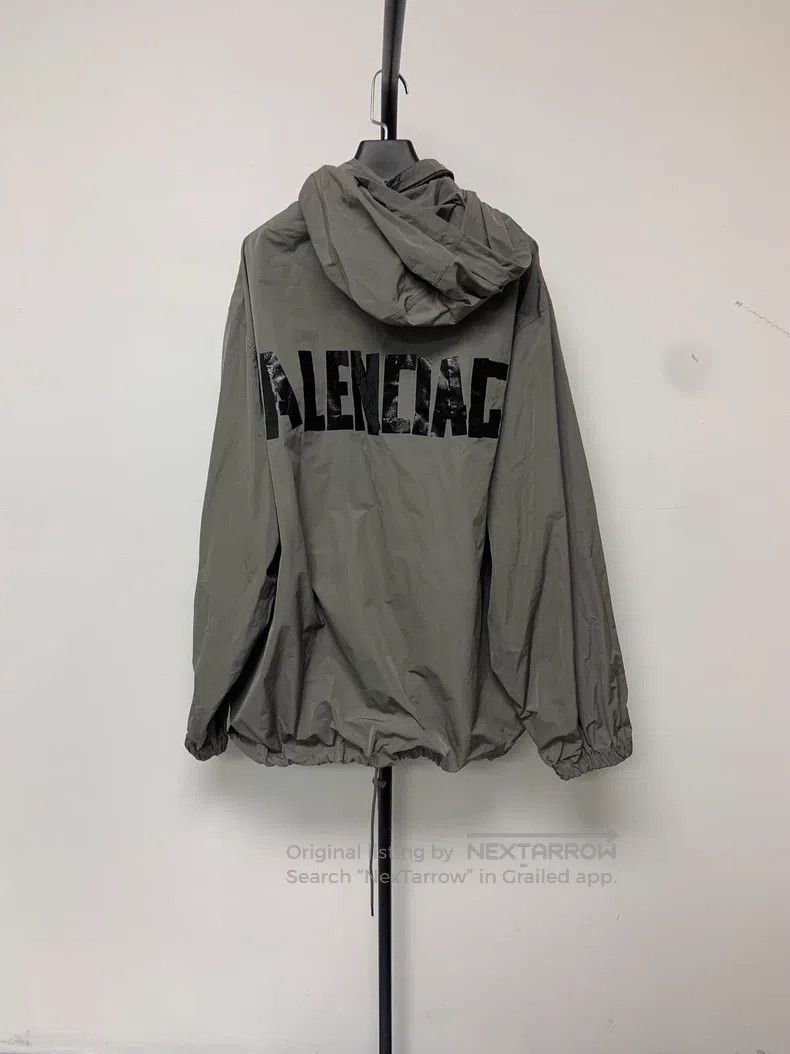 Balenciaga Balenciaga Logo Alphabet Printed Sun Protection Hooded Jac Size US S / EU 44-46 / 1 - 1 Thumbnail