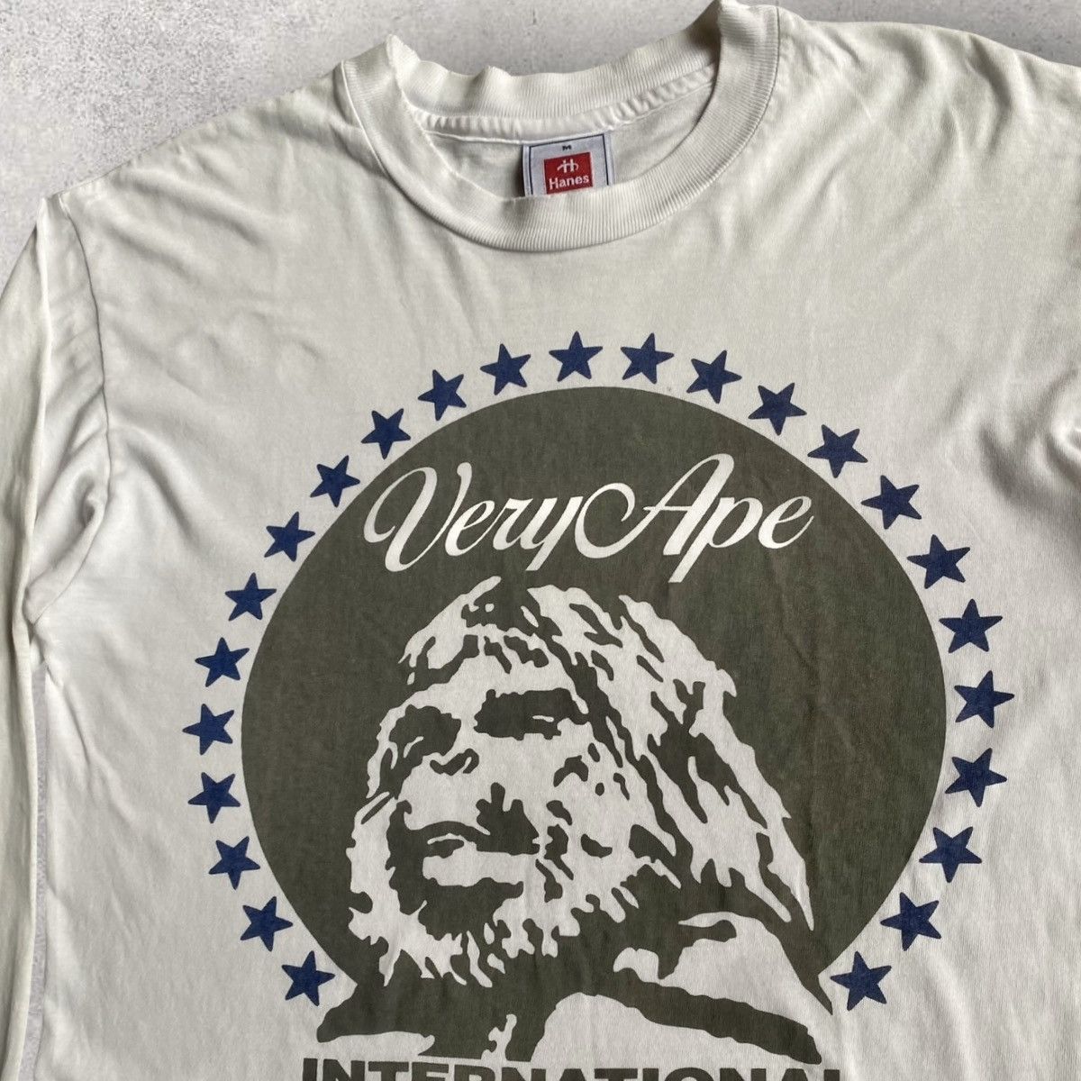 Bape Vintage 90’s Very Ape International L/S Size US M / EU 48-50 / 2 - 2 Thumbnail