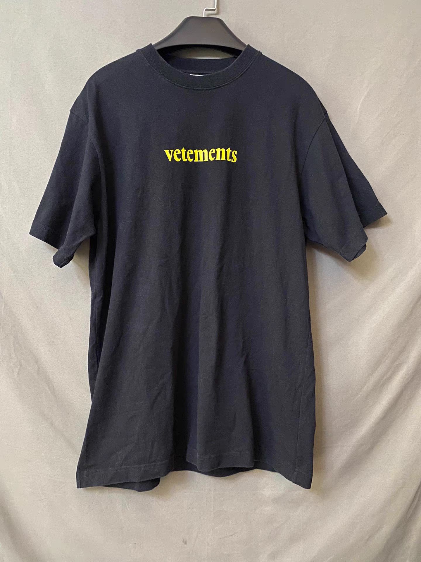 Vetements Vetements Logo T-shirt Size US XS / EU 42 / 0 - 1 Thumbnail