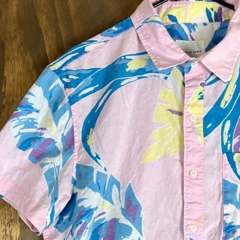 Vintage American Eagle Shirt Mens Button-Down 100% Cotton Pink Blue Floral Short Sleeve L Casual, Workwear, Travel Mens Size US L / EU 52-54 / 3 - 4 Thumbnail