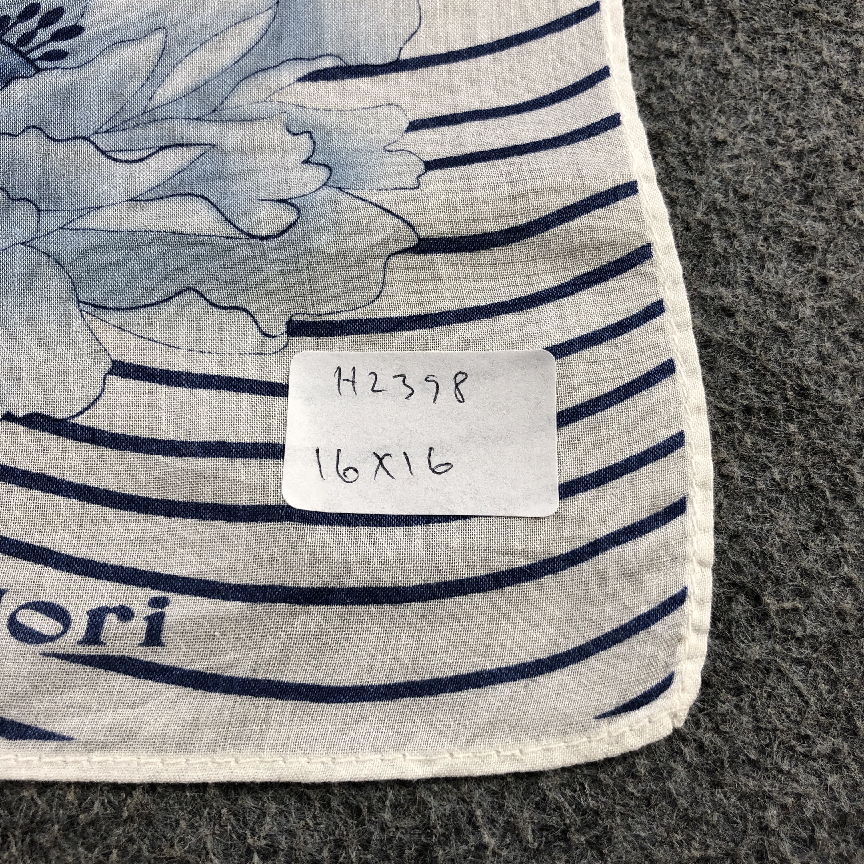 Hanae Mori Hanae Mori Handkerchief Neckerchief Bandana H2398 Size ONE SIZE - 5 Thumbnail