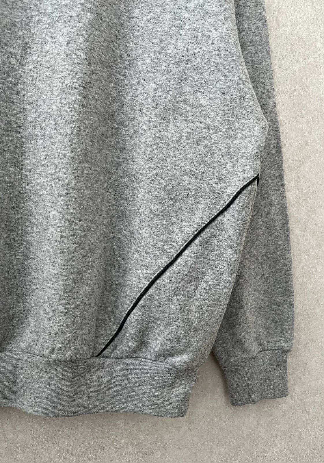 Umbro Vintage Umbro Big Logo Sweatshirt 00s Size US M / EU 48-50 / 2 - 15 Thumbnail