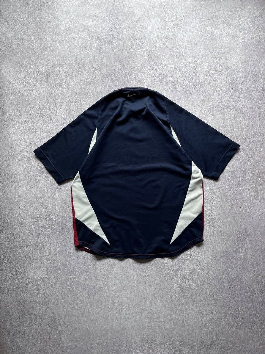 Nike × Vintage Vintage Nike Swoosh Archival T-shirt L Size US L / EU 52-54 / 3 - 4 Thumbnail