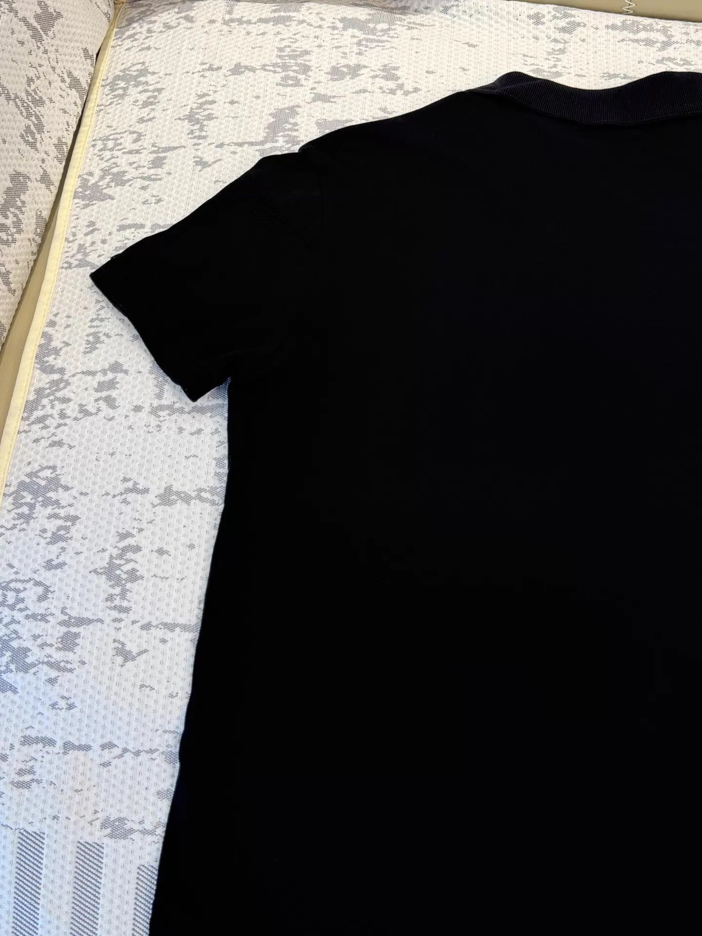Louis Vuitton LOUIS VUITTON Solid Black Short Sleeve Polo Shirt S Size US S / EU 44-46 / 1 - 6 Thumbnail