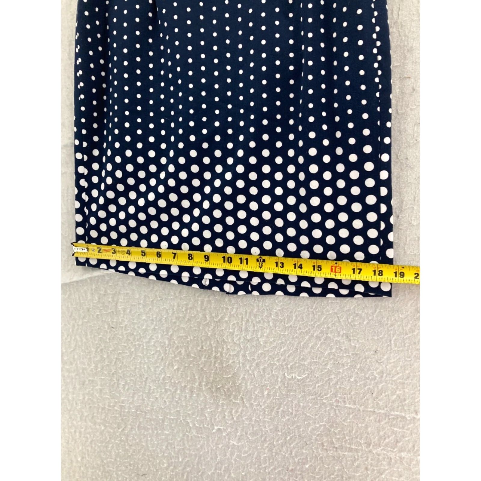 Tommy Hilfiger TOMMY HILFIGER Skirt Womens 6 Navy Polka Dot Knee-Length Cotton Spandex Stretch Pencil Style 90s Designer? Size 28" / US 6 / IT 42 - 4 Thumbnail