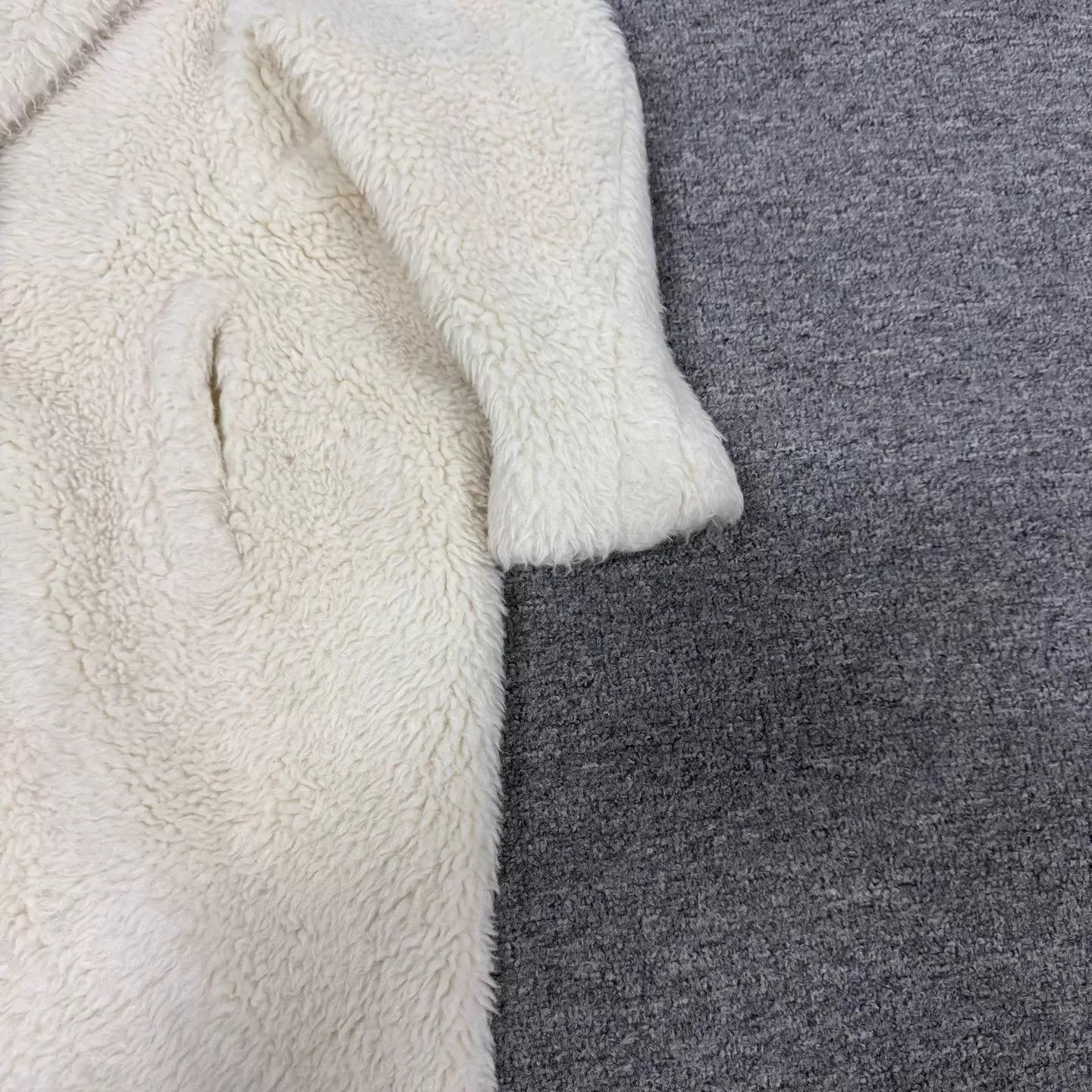 Max Mara MaxMara ivory alpaca Teddy coat lapel mid-length XS 97 new Size XS / US 0-2 / IT 36-38 - 3 Thumbnail