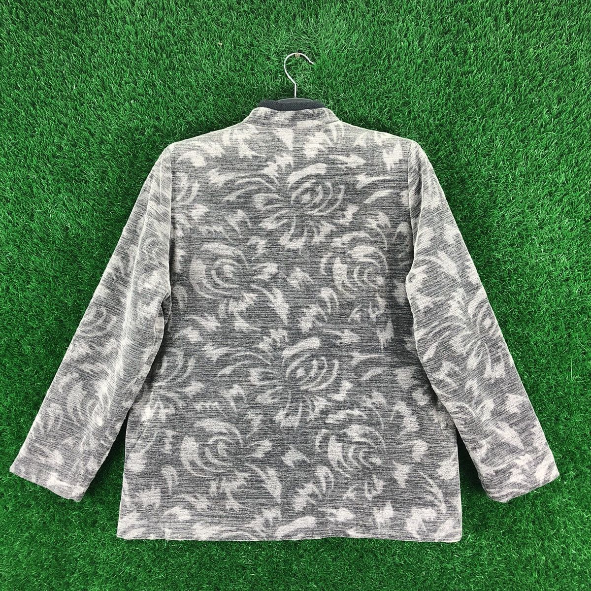 Japanese Brand × Vintage Vintage 90's Gracious Fullprint Jacket Button up Size M / US 6-8 / IT 42-44 - 4 Thumbnail