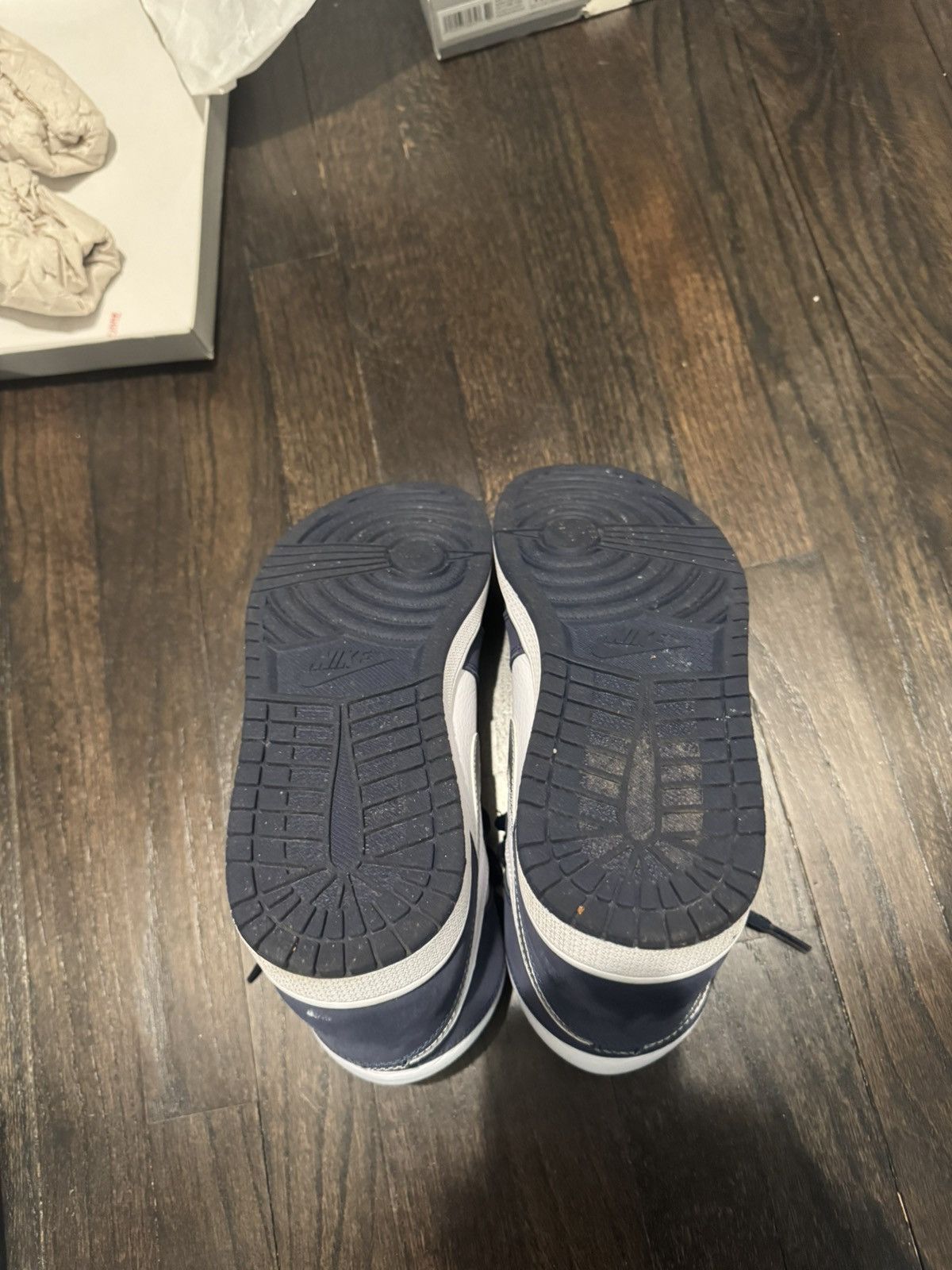 Jordan Brand Jordan 1 High Midnight Navy Retro new condition Size US 10.5 / EU 43-44 - 6 Thumbnail