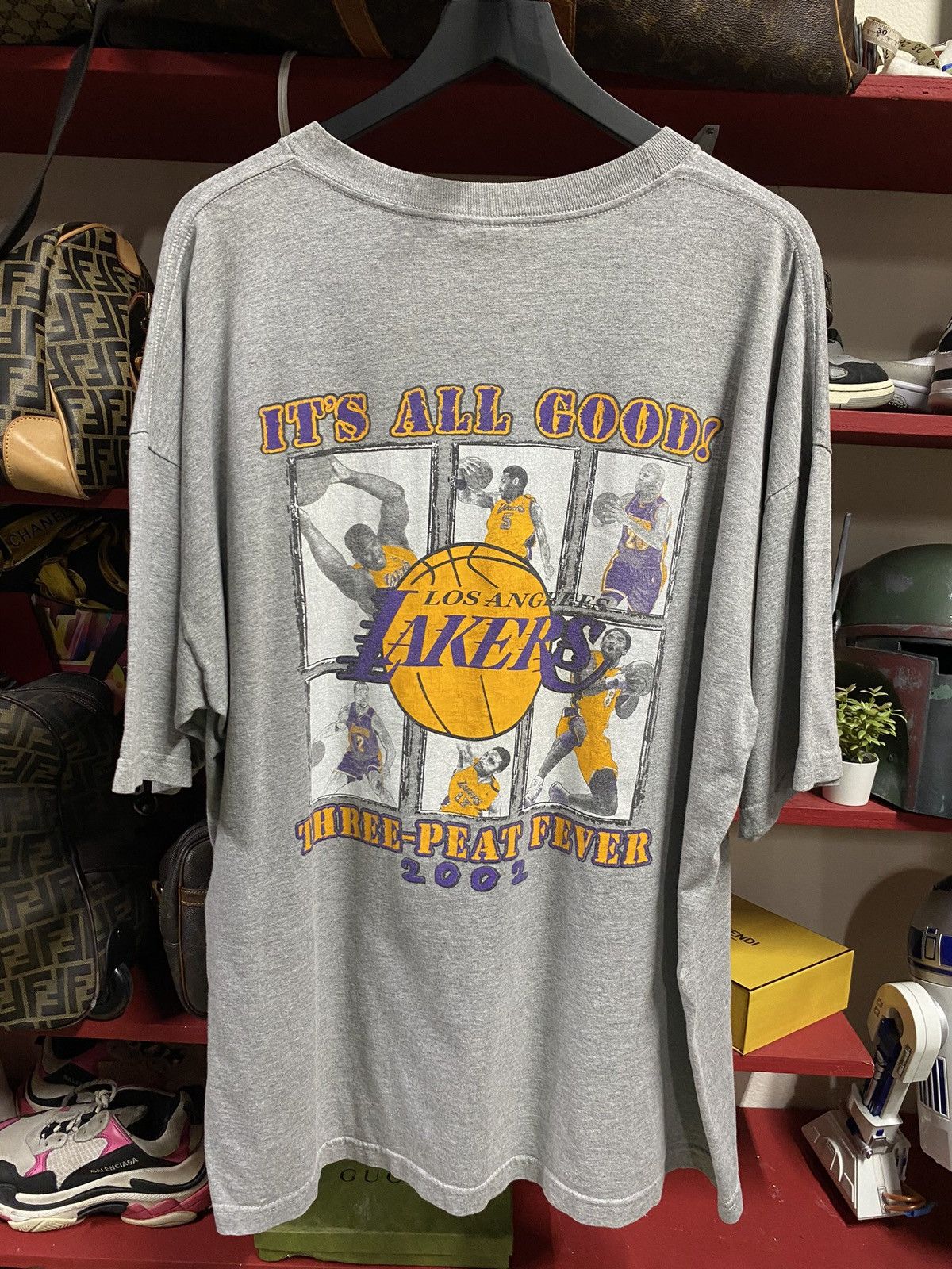 Vintage 00’ Los Angeles Lakers 3 Peat Championship Shirt 2XL