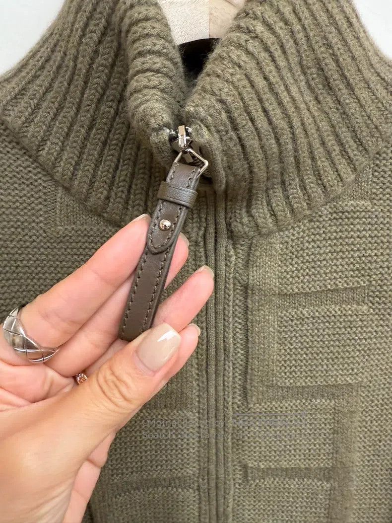 Hermes Hermes Solid Color Texture Knit Zip-Up Casual Jacket, Brow Size XS / US 0-2 / IT 36-38 - 4 Thumbnail