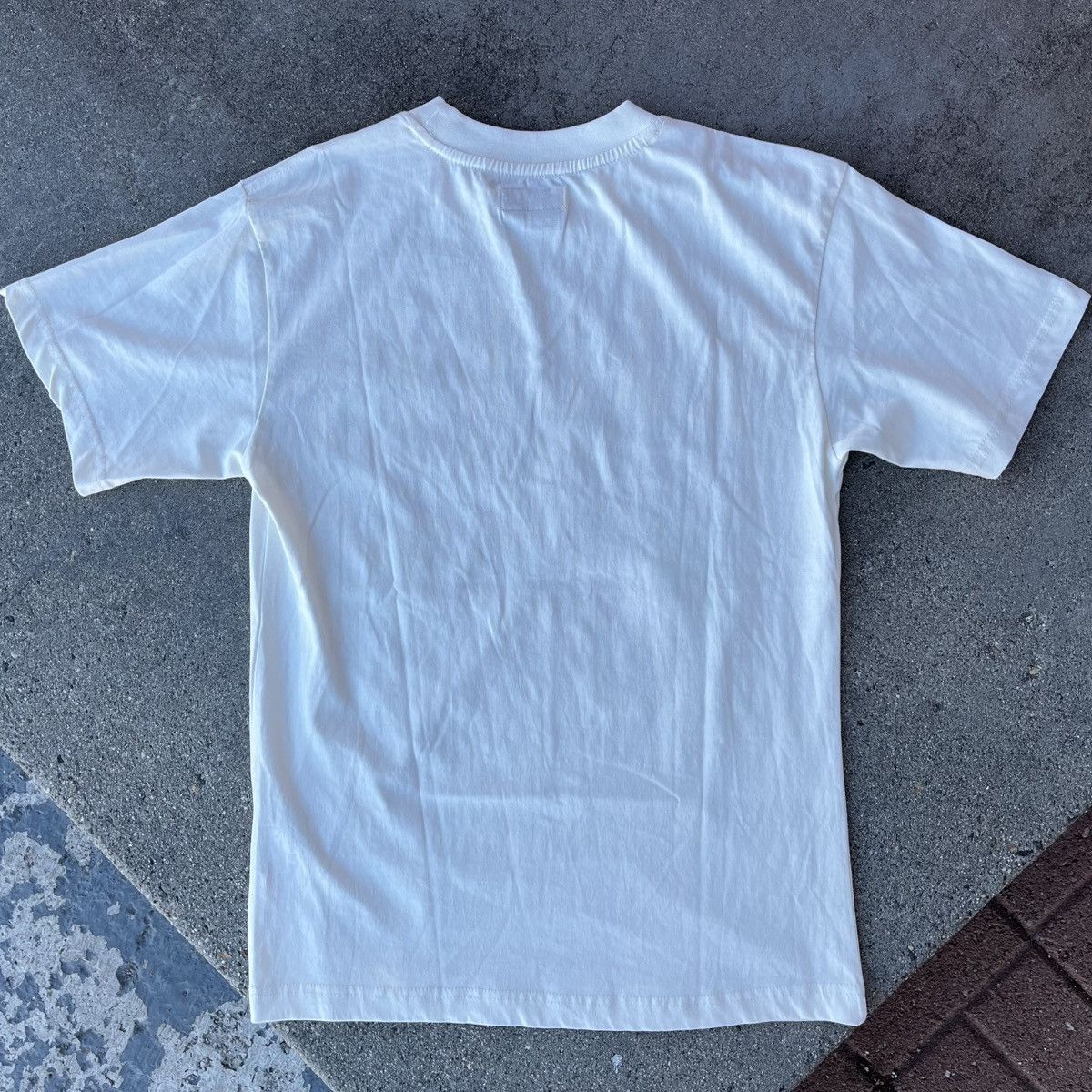 Market Market Smiley ‘Running Away From My Problems’ Tee Sz S Size US S / EU 44-46 / 1 - 4 Thumbnail