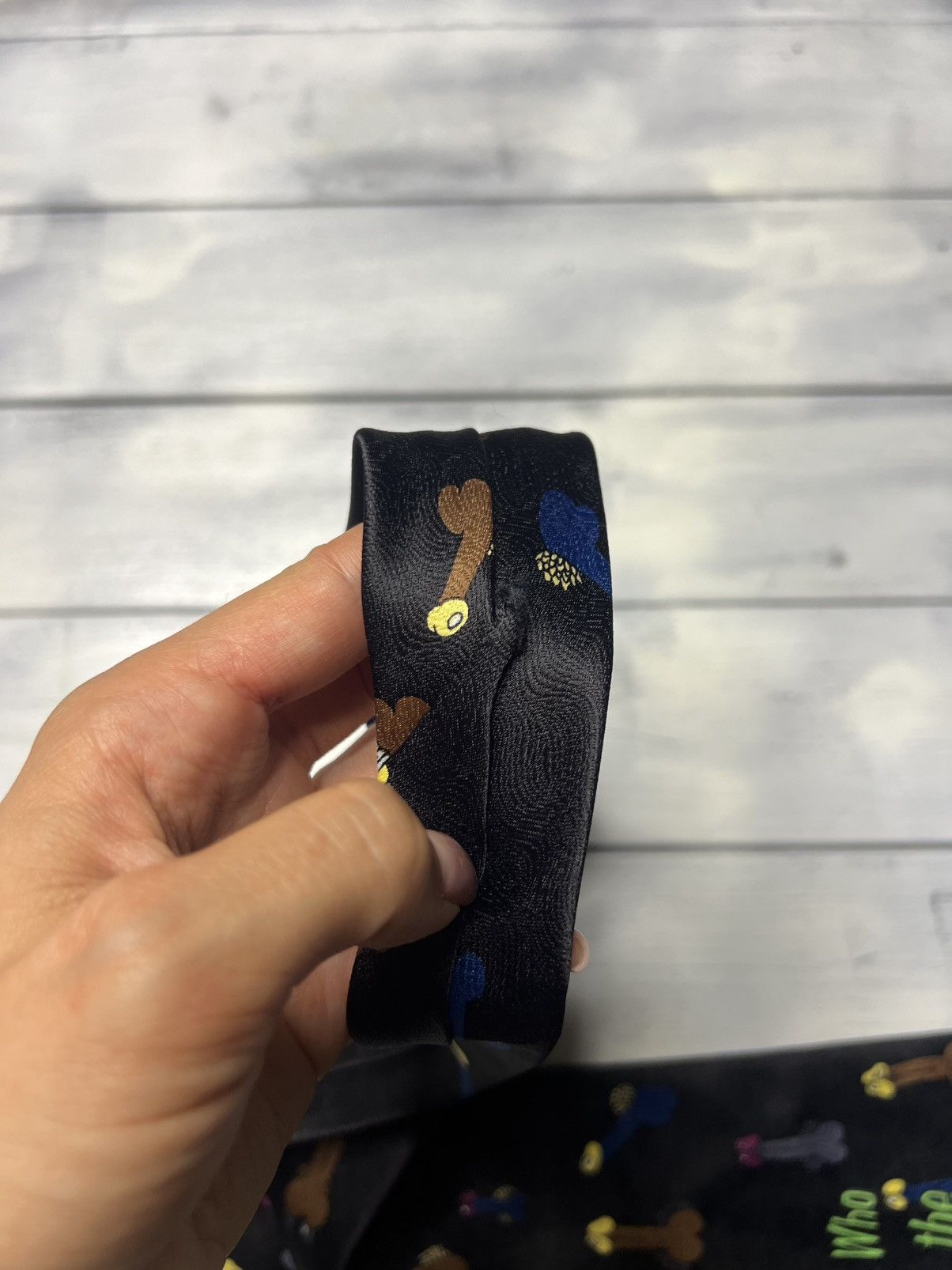 Handmade × Vintage Rare Tie Sette & Bello Hand Made Who The? Needs Viagra Humor Size ONE SIZE - 9 Thumbnail