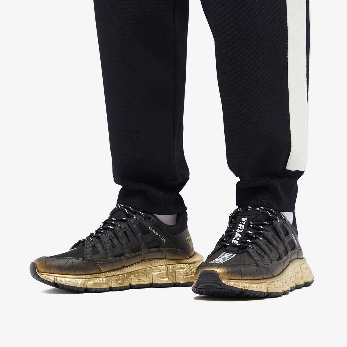 Versace o1y0425 Logo Low-Top Sneakers in Black/Gold Size US 10.5 / EU 43-44 - 5 Thumbnail