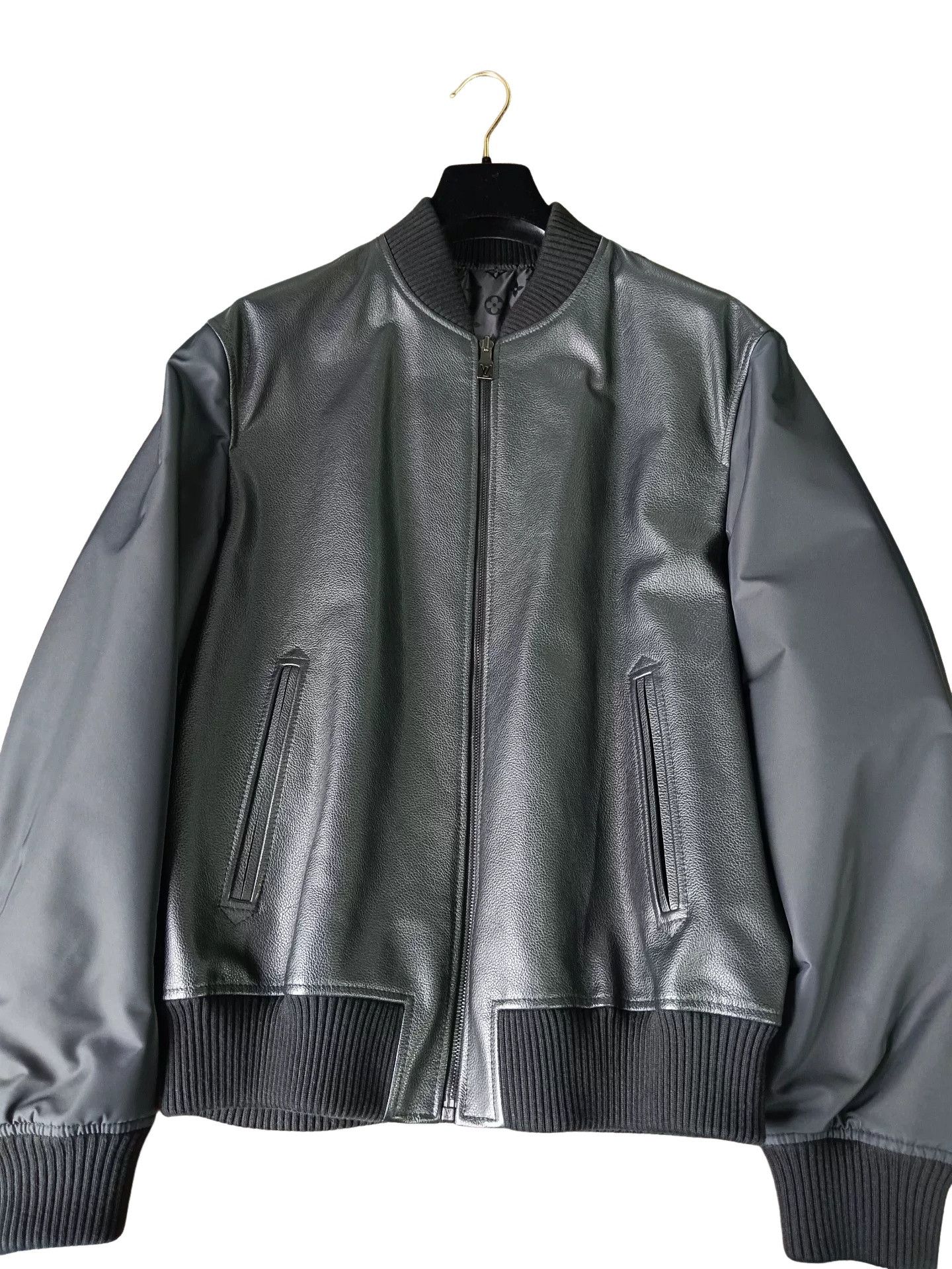 Louis Vuitton Louis Vuitton Reversible Monogram Leather Bomber Size 46 Size US S / EU 44-46 / 1 - 1 Thumbnail