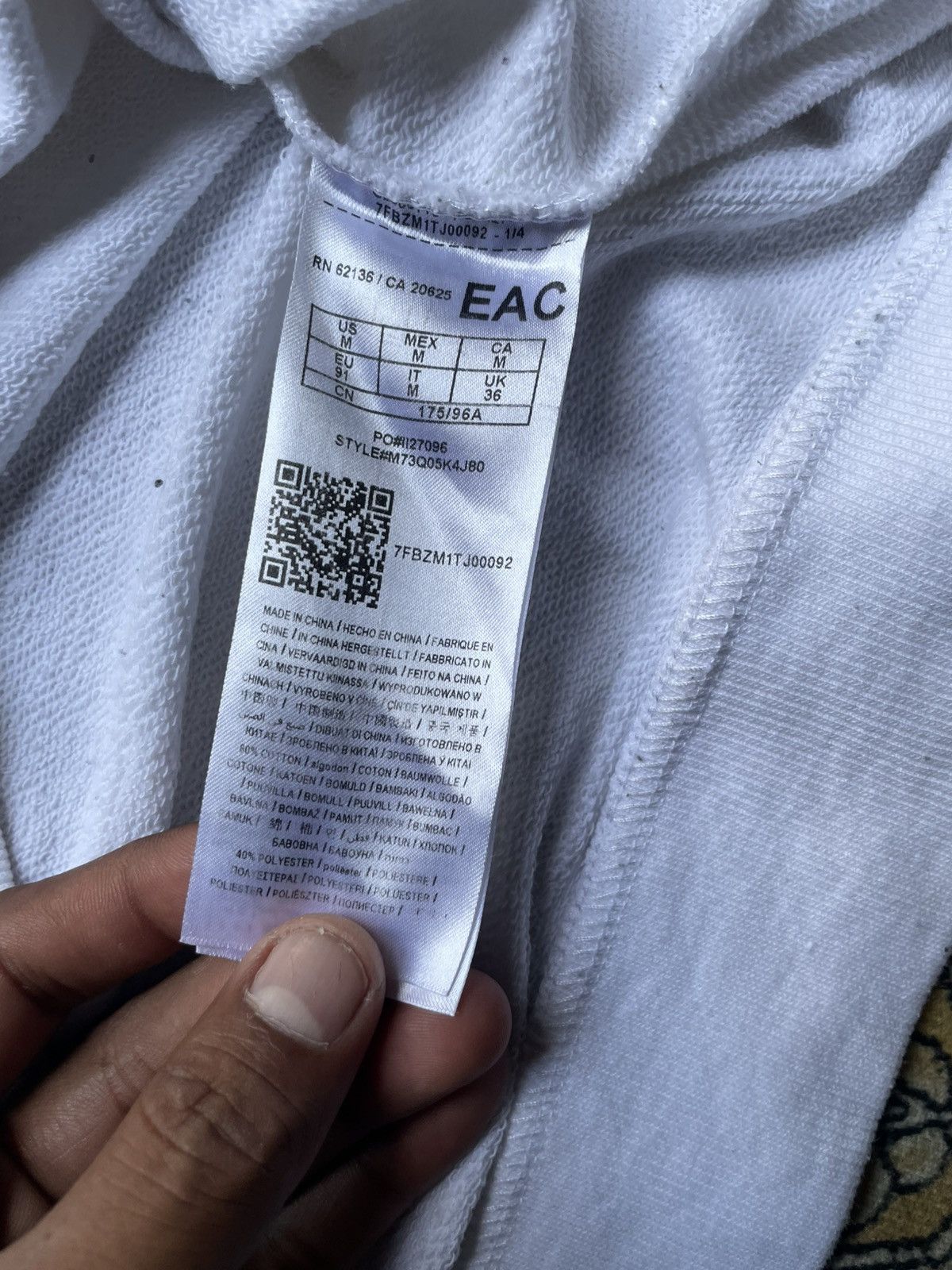 Guess Guess x Vintage Size US M / EU 48-50 / 2 - 5 Thumbnail
