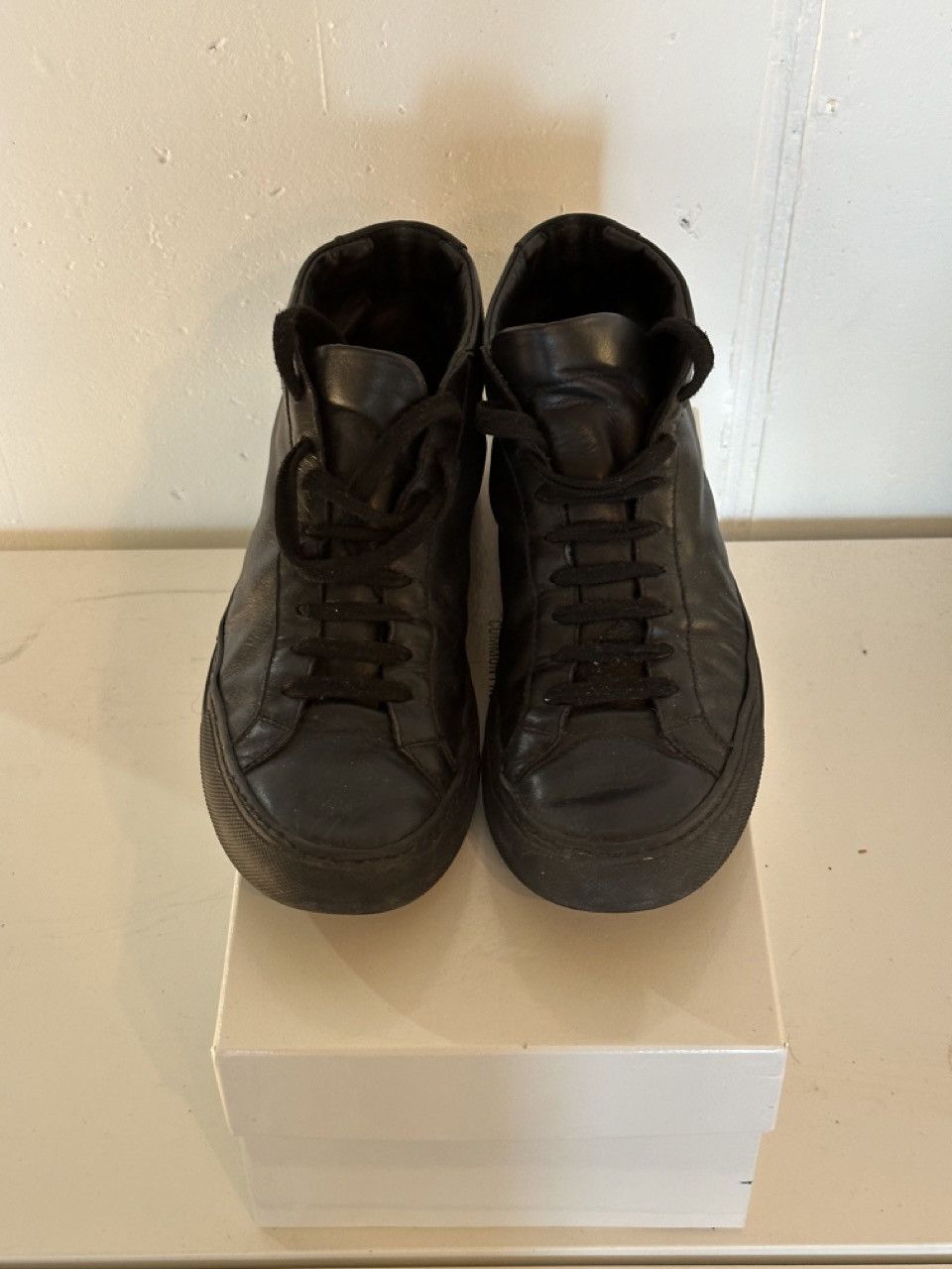 Common Projects Original Achilles Leather High-Top Sneakers Size US 9 / EU 42 - 4 Thumbnail