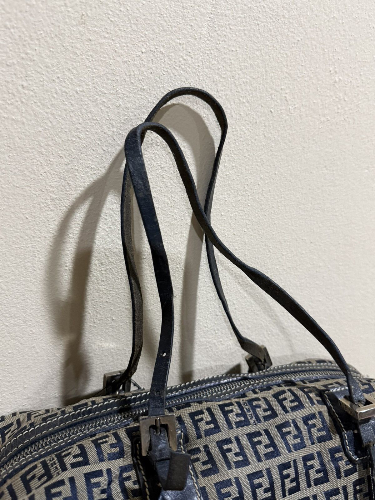 Fendi Authentic Fendi Zucca Monogram Canvas Hand Bag Size ONE SIZE - 4 Thumbnail