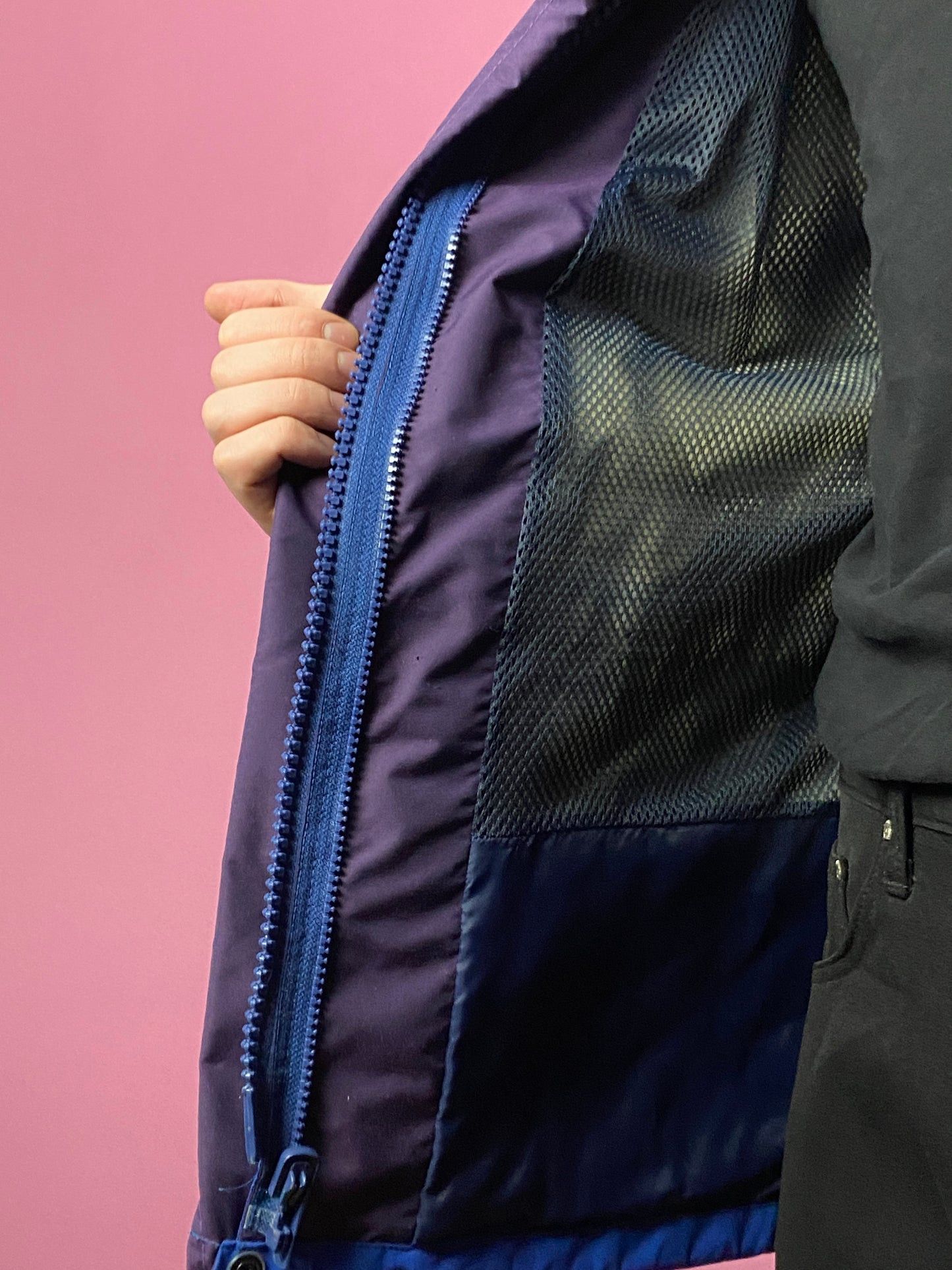 Berghaus × Vintage Berghaus Cornice Gore-Tex Vintage Men's Hooded Windbreaker Size US S / EU 44-46 / 1 - 6 Thumbnail