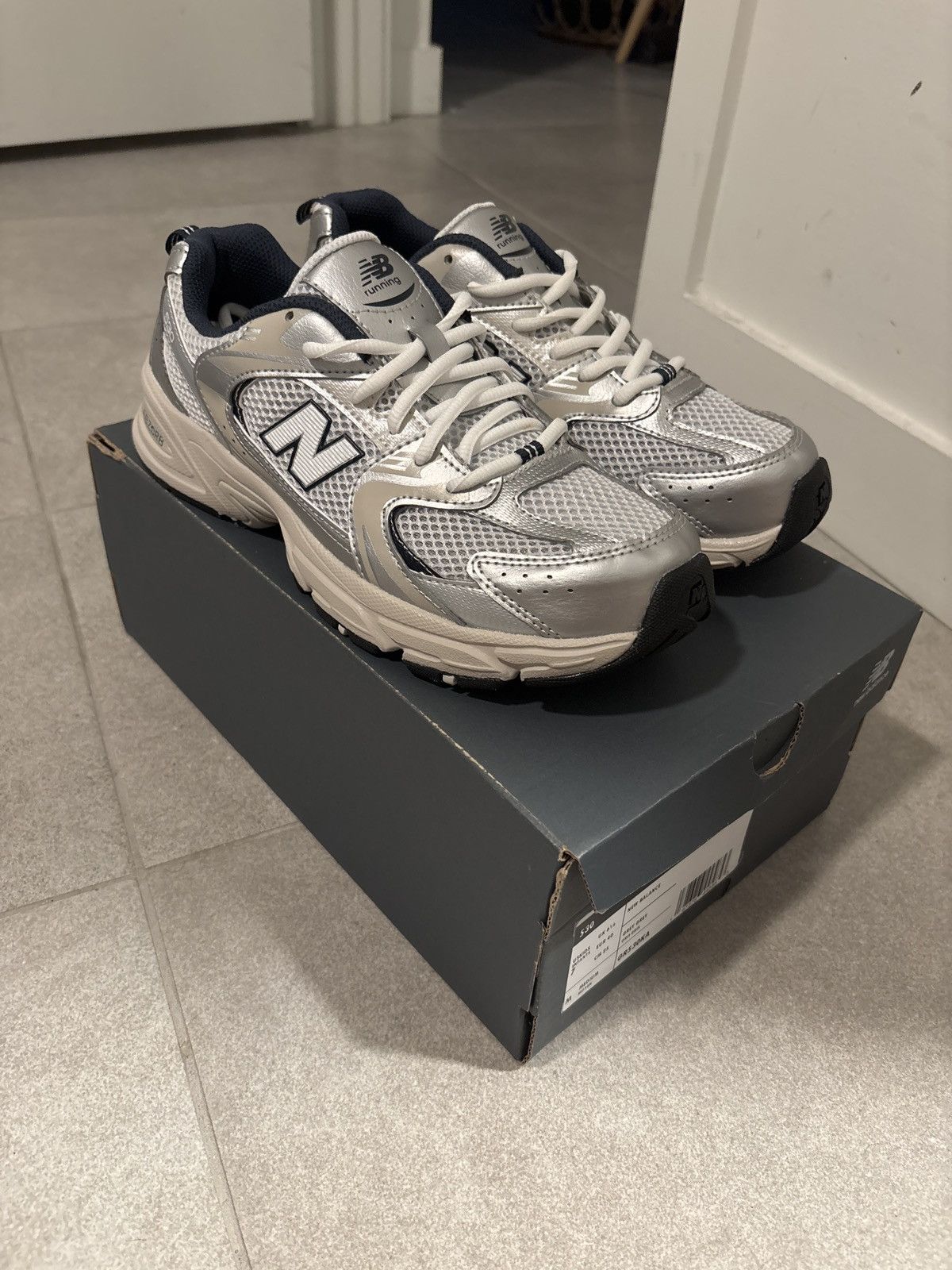 New Balance New Balance 530 Size US 7.5 / EU 40-41 - 2 Thumbnail