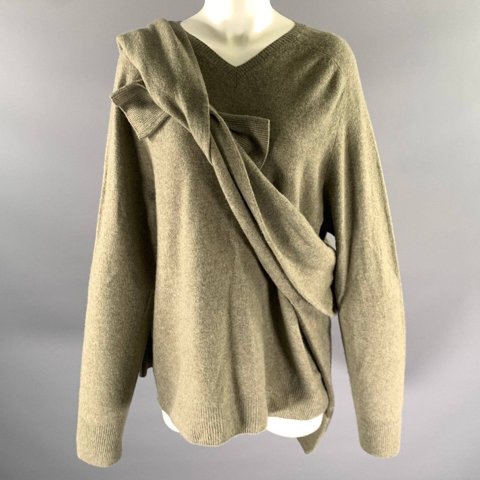 Celine CELINE Size M Khaki Green Wool Cashmere Wrap Pullover Size M / US 6-8 / IT 42-44 - 2 Thumbnail