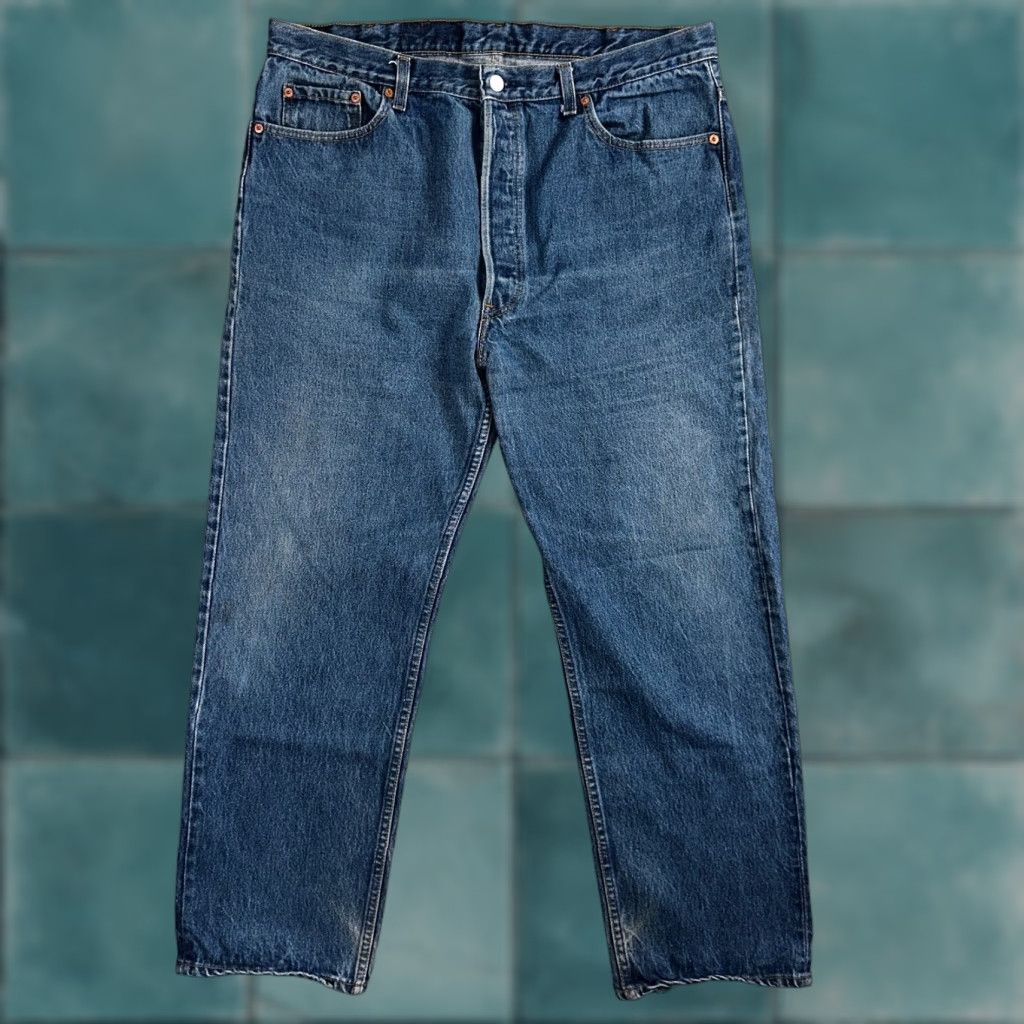 Levi's VINTAGE Levi's 501 Jeans Straight Men Blue 90s USA 40x30 Regular 30 Inseam Classic Mid Rise 10-12 Comfort Button Closure Denim Cotton Size US 40 / EU 56 - 1 Thumbnail