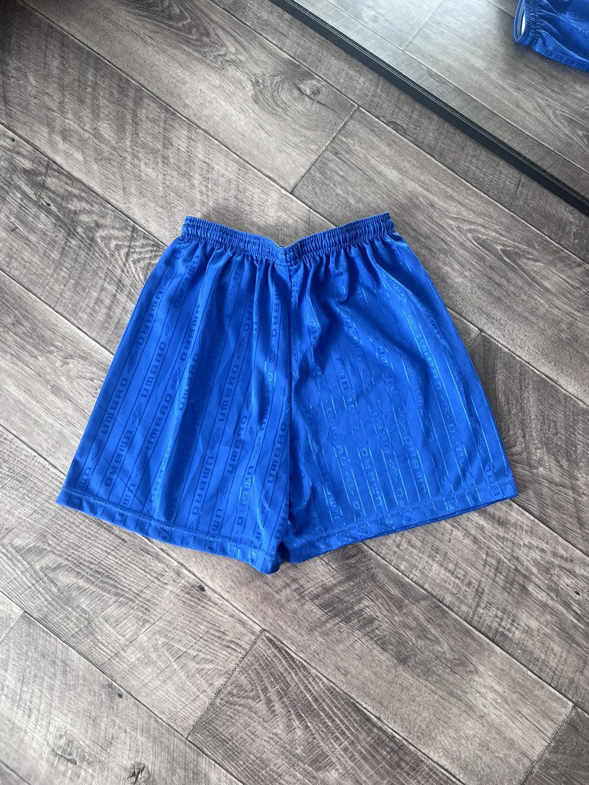 Umbro Umbro Vintage Y2K Monogram Shorts Size M Size US 32 / EU 48 - 2 Thumbnail
