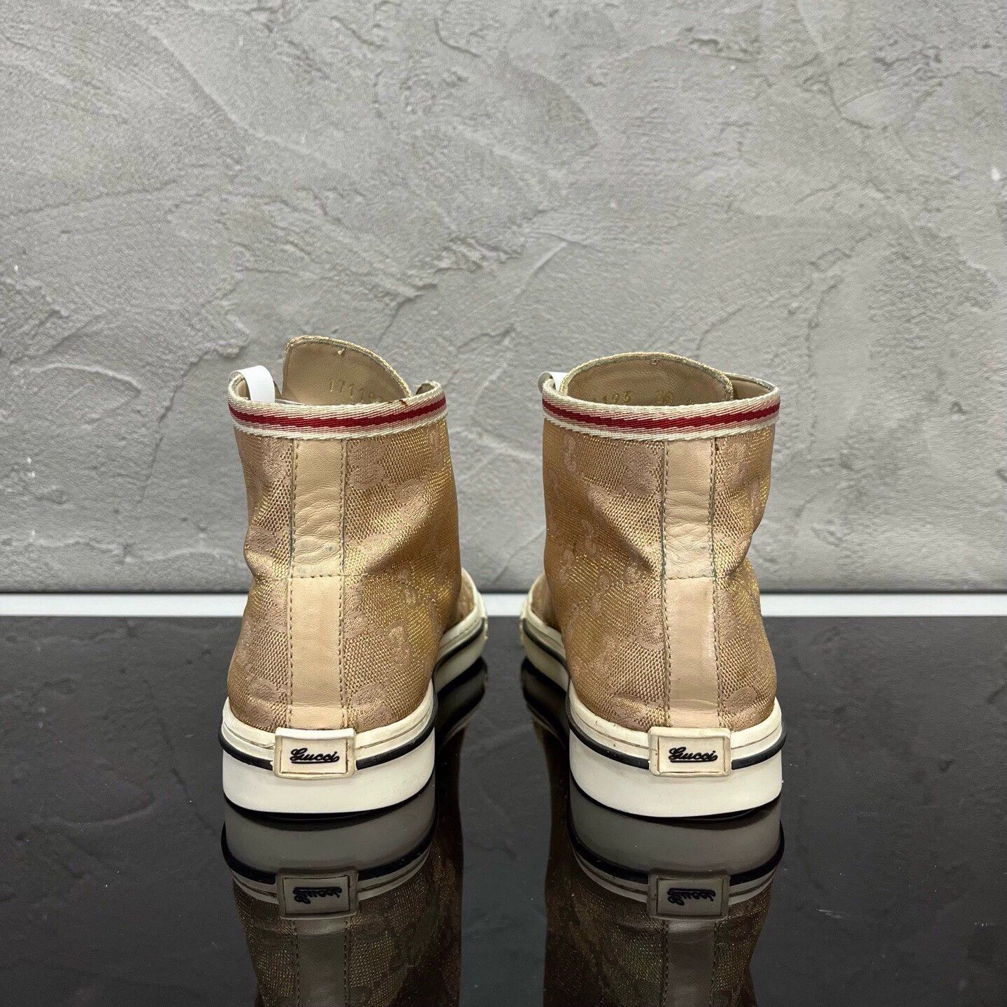 Gucci GUCCI Monogram High-Top Sneakers - Size 38 - 98% New Size US 7 / IT 37 - 5 Thumbnail