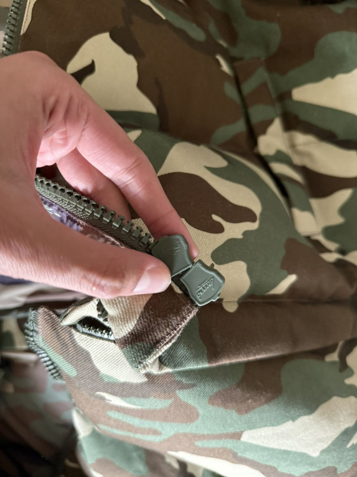 Vetements Vetements Camo Print Long Puffer Jacket (fits L-XL) Size US S / EU 44-46 / 1 - 8 Thumbnail