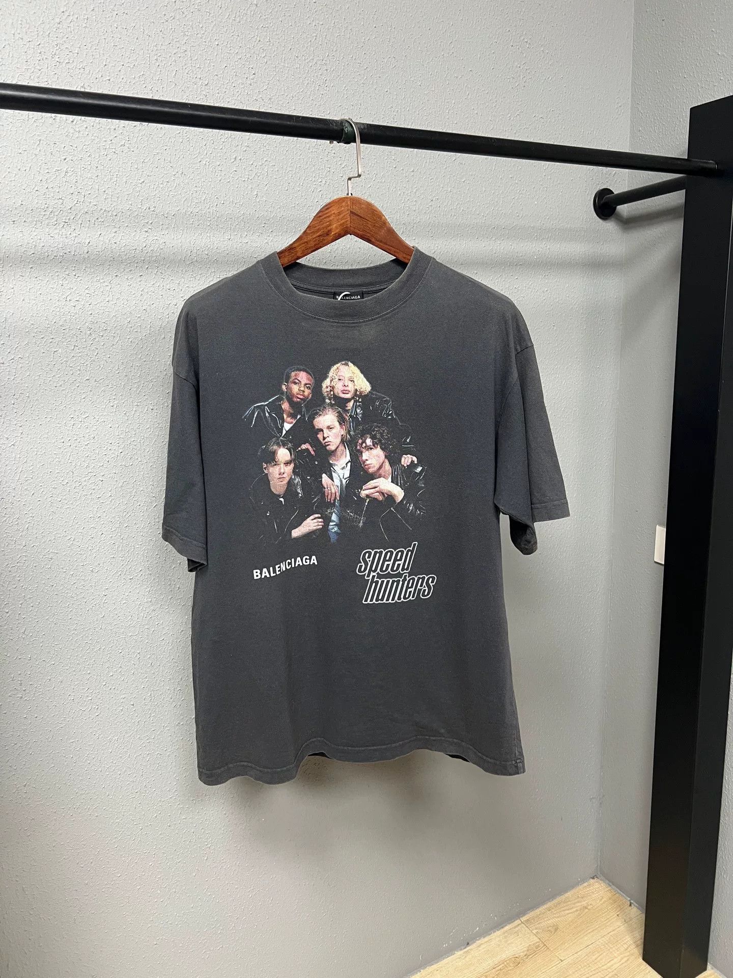 Balenciaga balenciaga black short sleeve t-shirt Size US S / EU 44-46 / 1 - 1 Thumbnail