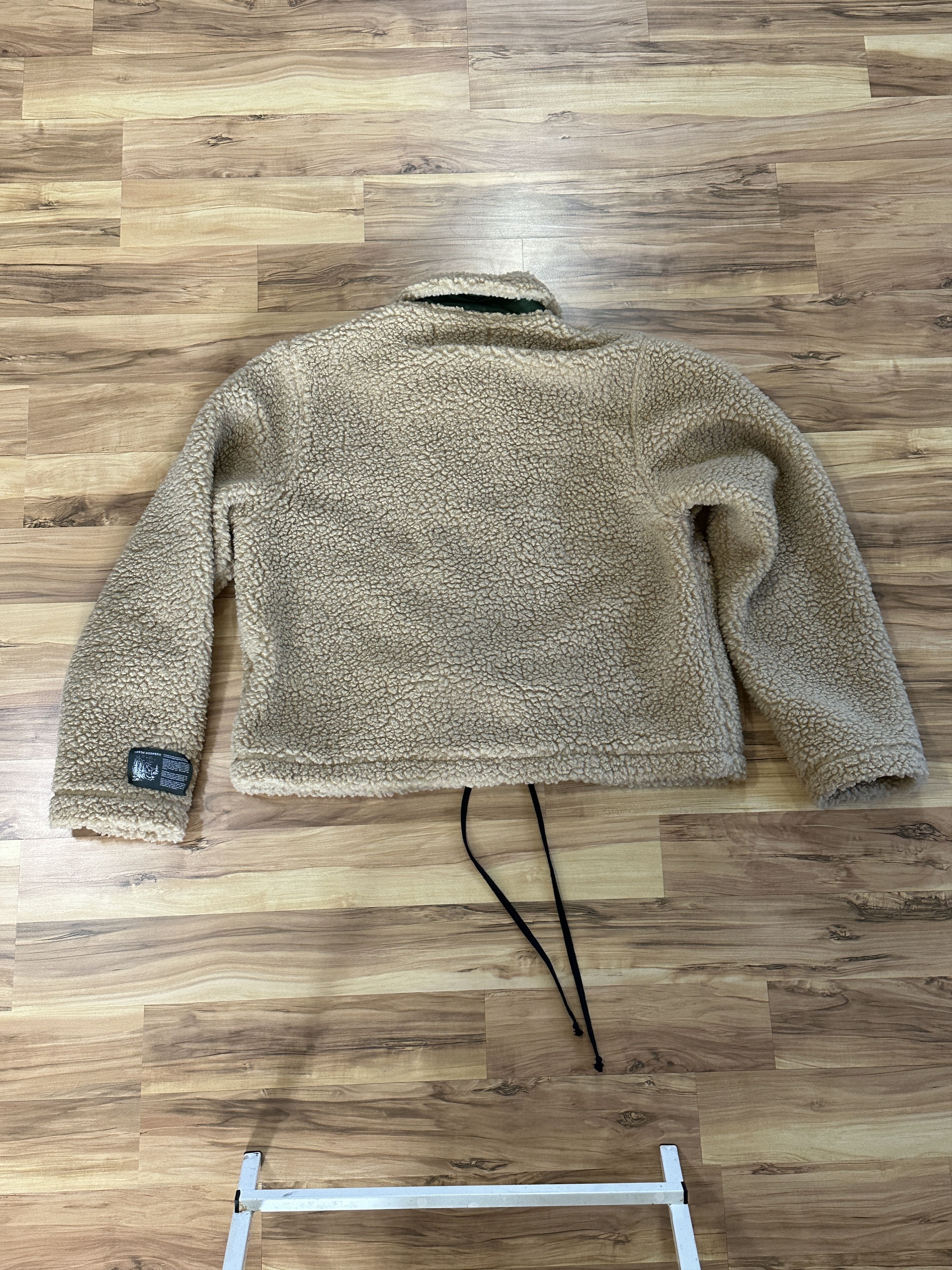 Reese Cooper Reece Cooper AW19 Tan Cropped Fleece Medium Size US M / EU 48-50 / 2 - 2 Thumbnail