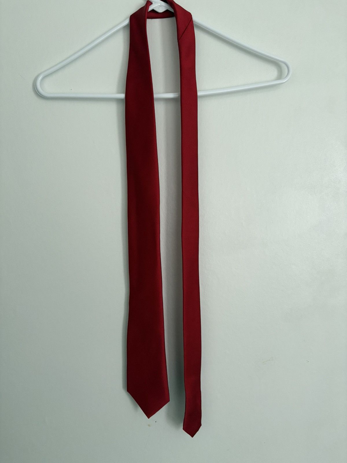 Izod NWOT 100% Silk Izod Red Tie Size ONE SIZE - 1 Thumbnail