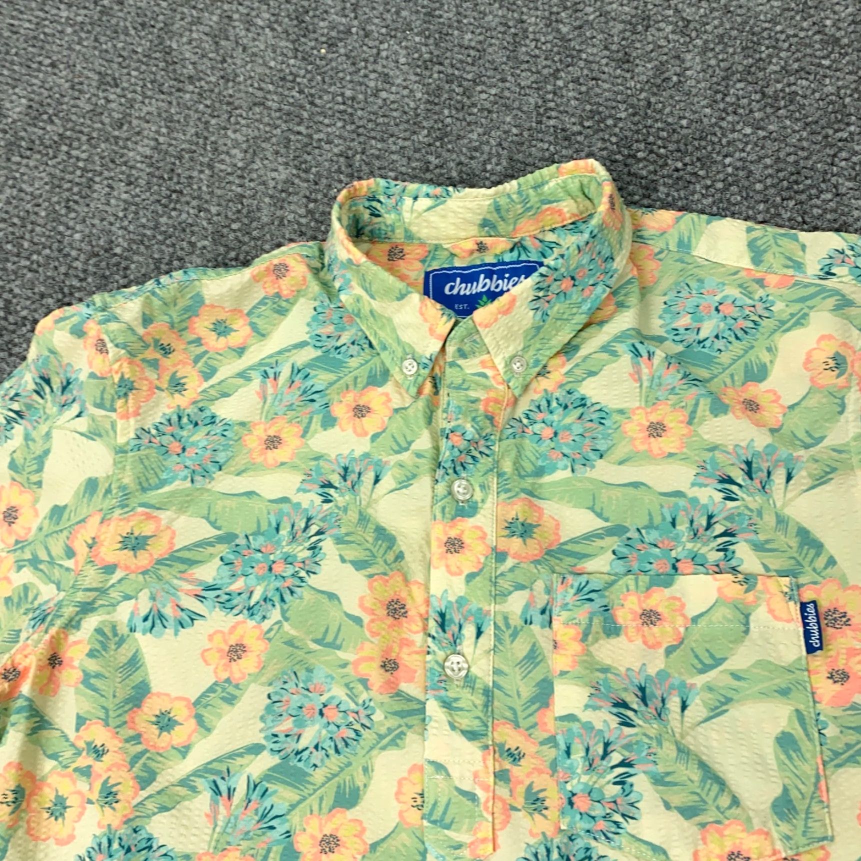 Chubbies Chubbies Hawaiian Shirt Polo Mens M Floral Beach 90s? (No, avoid 90s) Multicolor Short Sleeve Button-Down Seersucker Nylon Spandex Size US M / EU 48-50 / 2 - 3 Thumbnail