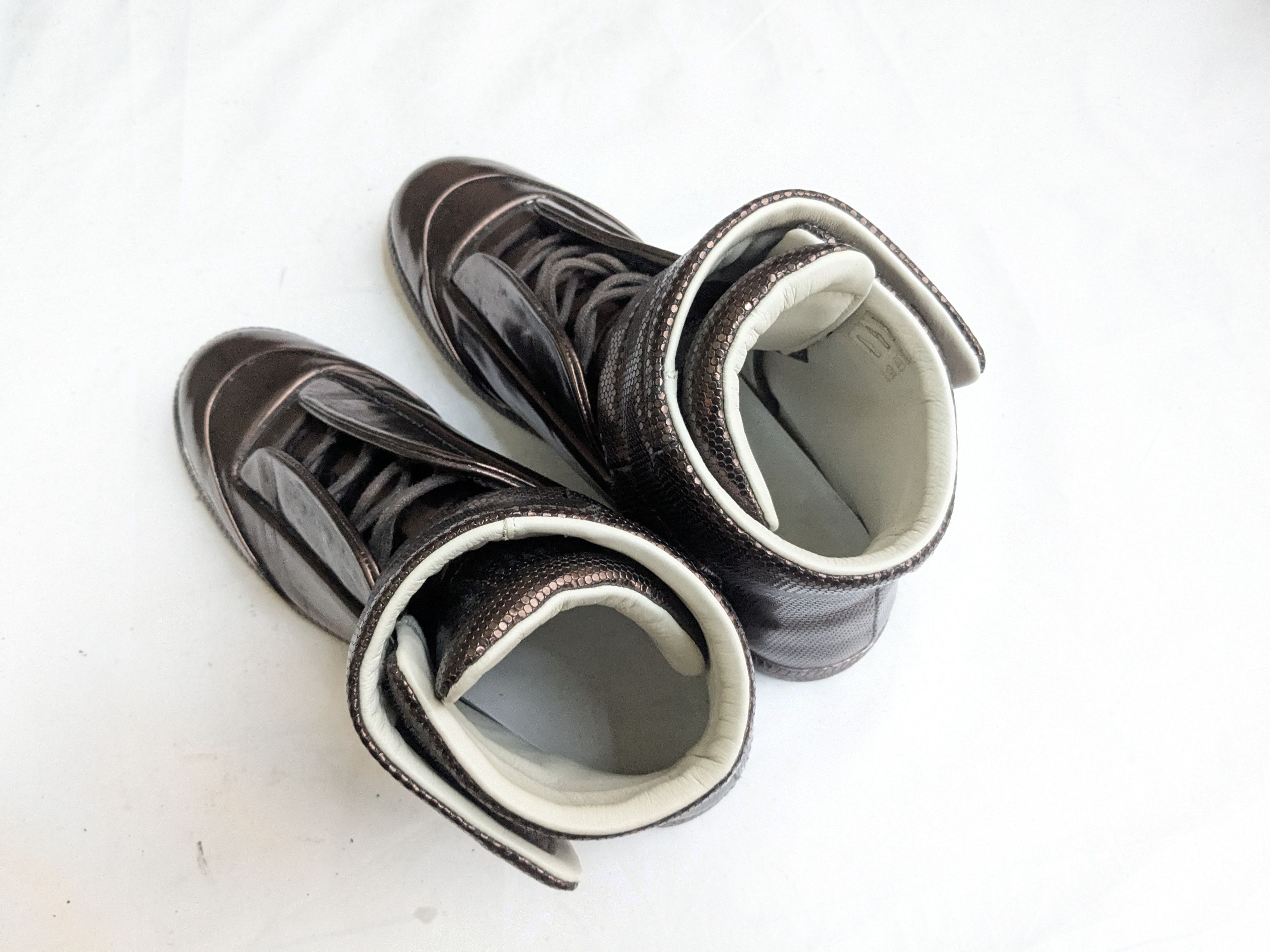 Maison Margiela Maison Margiela Future High Top Sneakers Brown Metallic 9 42 Size US 9 / EU 42 - 18 Thumbnail