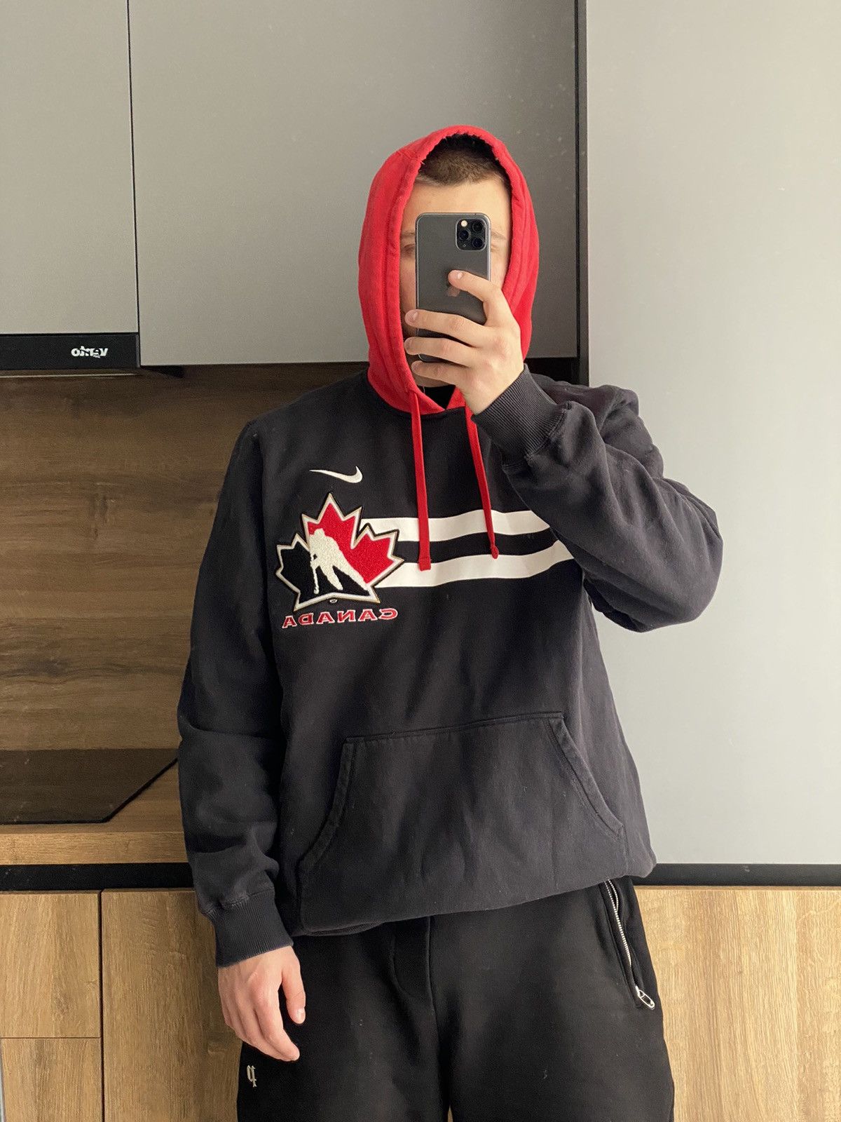 Nike × Vintage Vintage y2k Nike Team Canada hockey Center swoosh hoodie Size US L / EU 52-54 / 3 - 2 Thumbnail