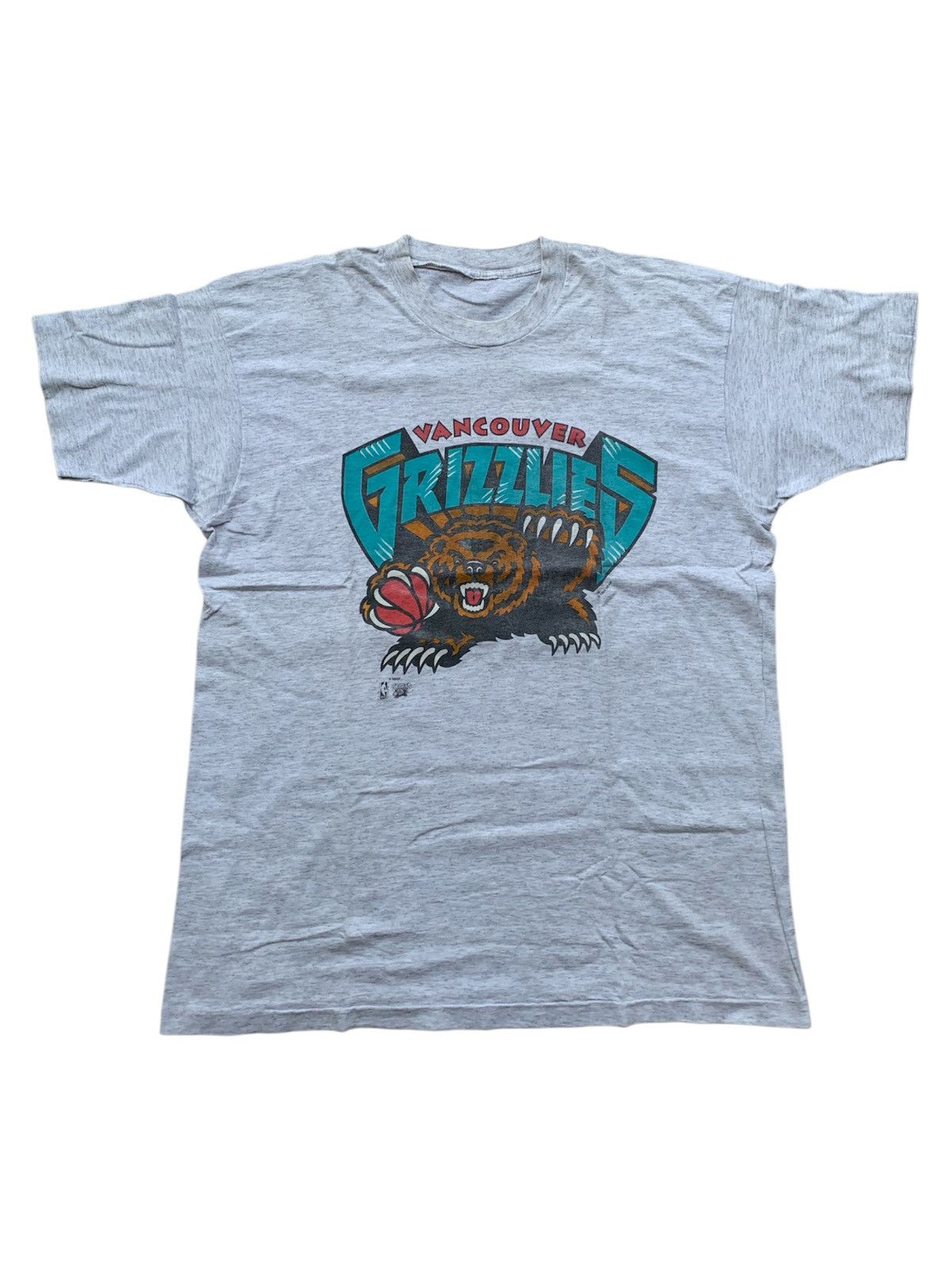 Vintage Vintage NBA Vancouver Grizzlies Salem Sportswear T-Shirt Size US XL / EU 56 / 4 - 1 Thumbnail