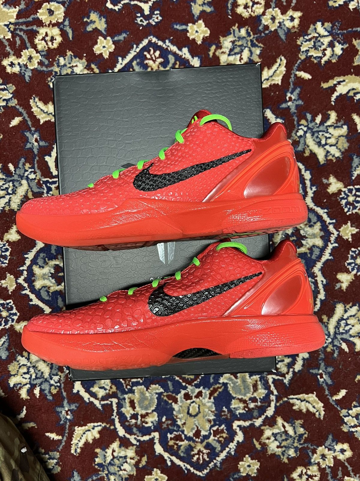 Nike Kobe 6 Protro “ reverse grinches” Size US 8.5 / EU 41-42 - 4 Thumbnail